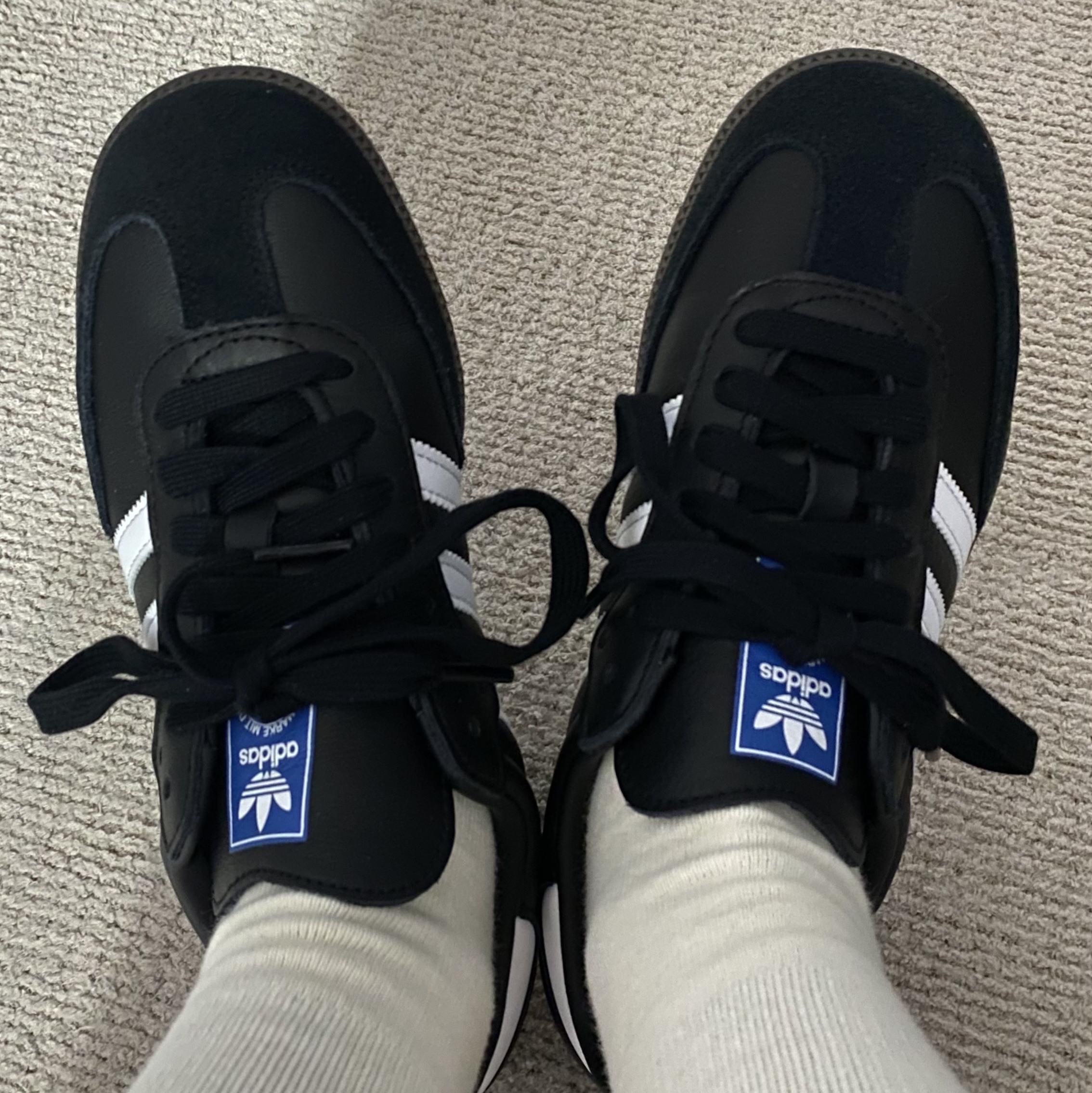 Adidas Samba OG Black White Gum 착용 스타일
