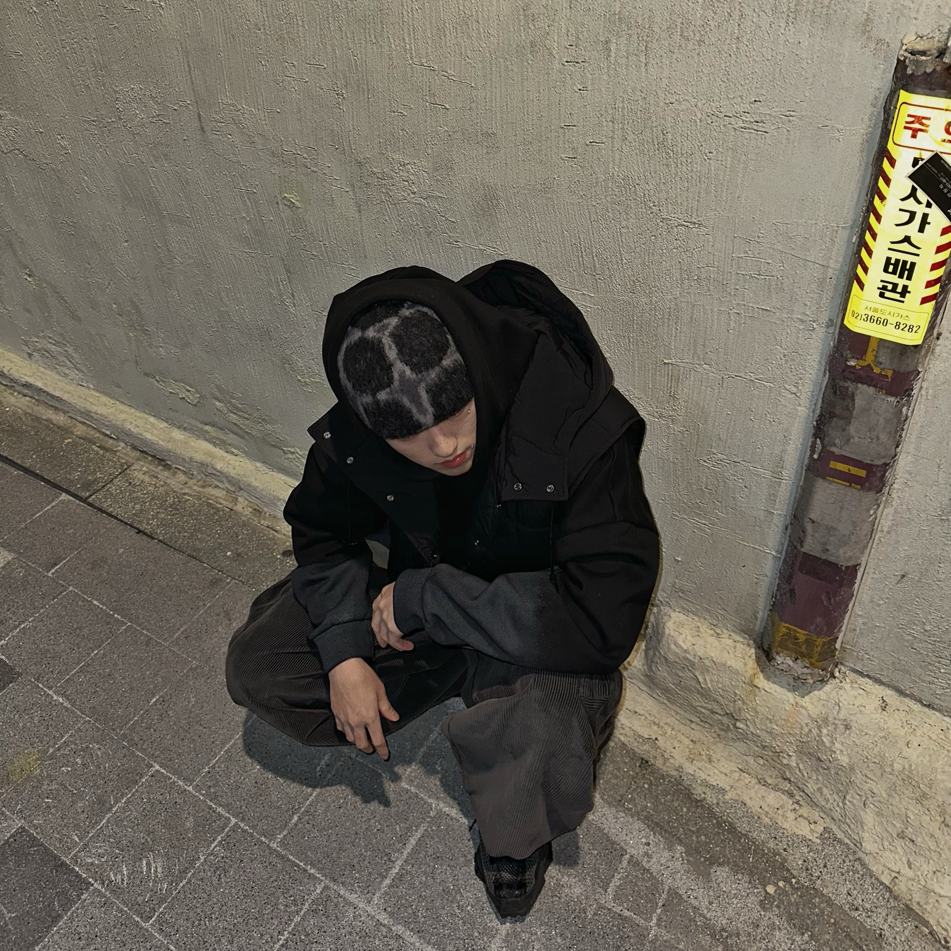 Nike x Matthew M Williams Zoom 004 Triple Black 착용 스타일 - 2