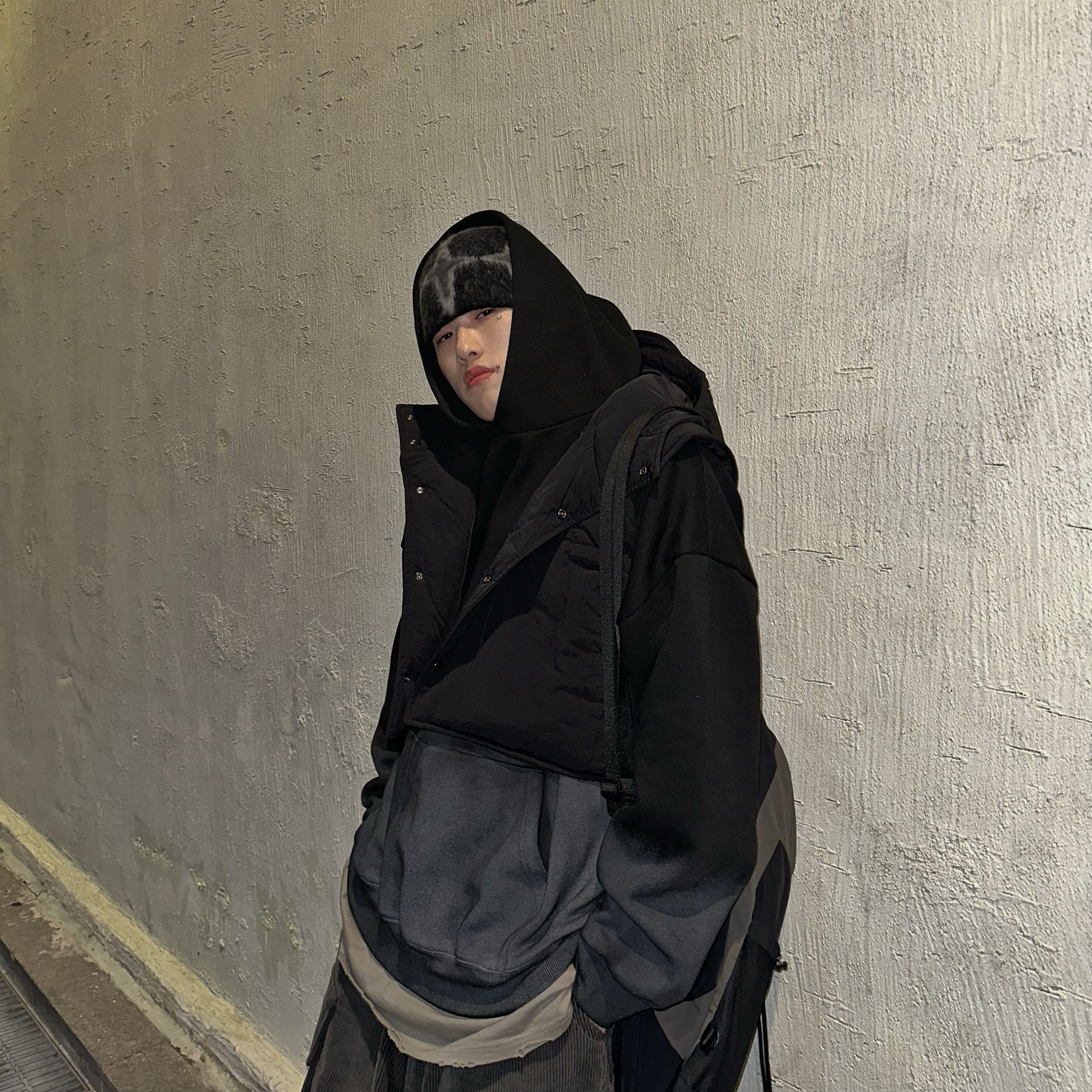 Nike x Matthew M Williams Zoom 004 Triple Black 착용 스타일 - 4