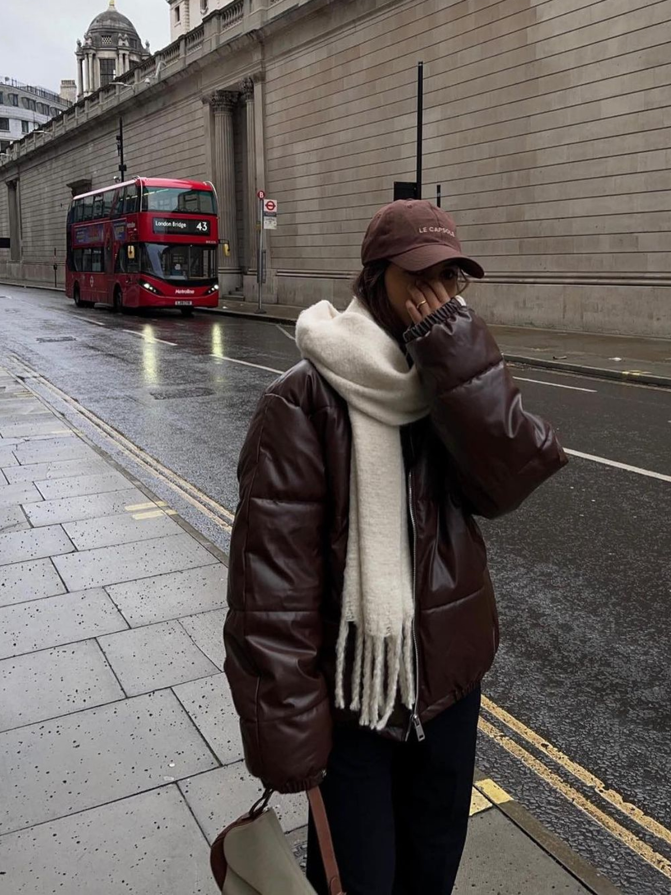 (W) The North Face White Label Novelty Nuptse Down Jacket Cocoa Brown, (W) The North Face White Label Novelty Nuptse Down Jacket Cocoa Brown 착용 스타일 - 4