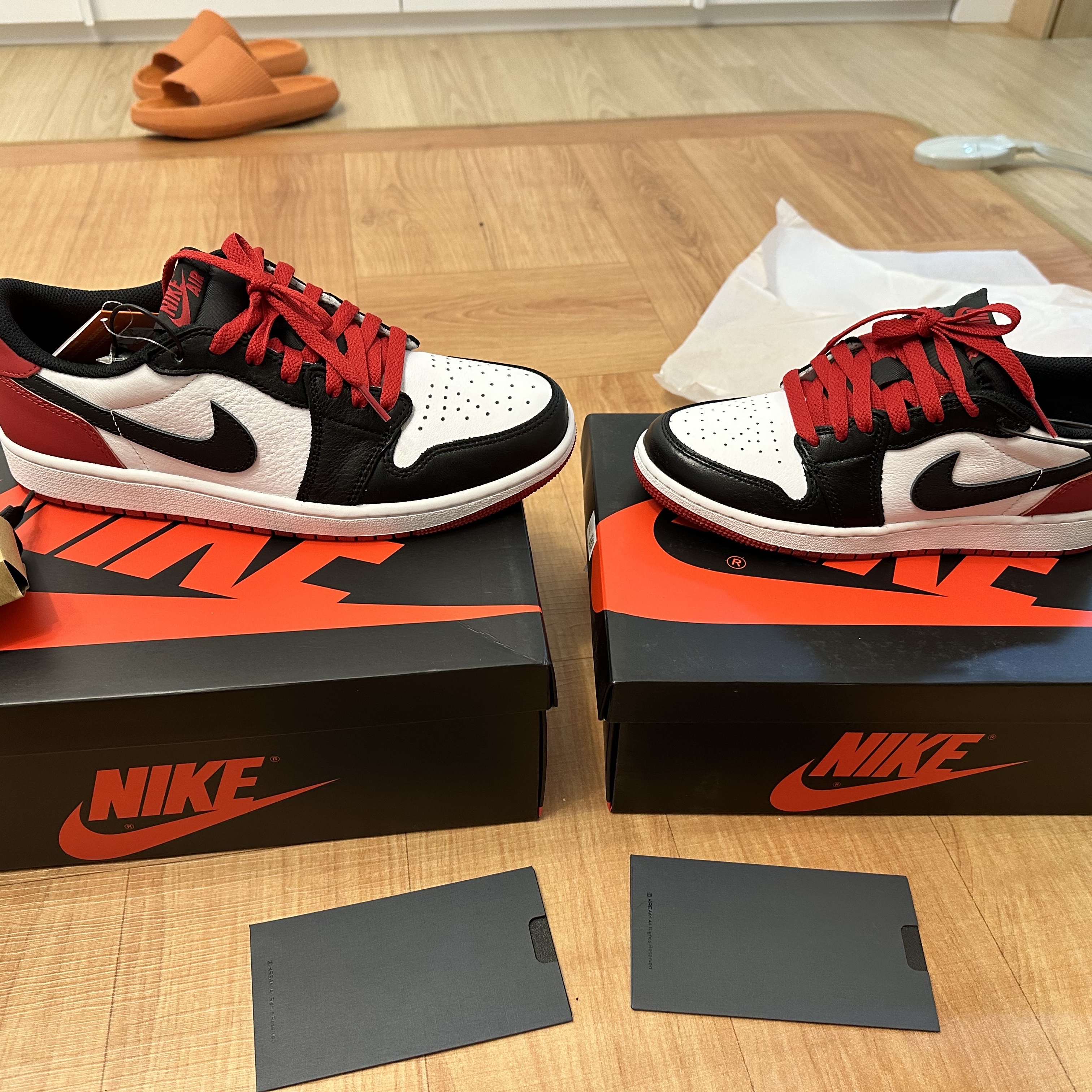 (GS) Jordan 1 Retro Low OG Black Toe 착용 스타일 - 4