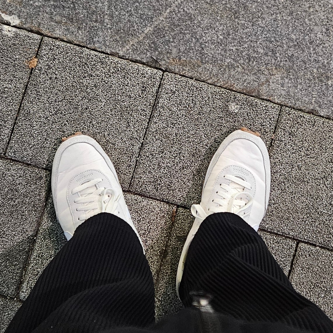 (W) Nike Daybreak Summit White 착용 스타일
