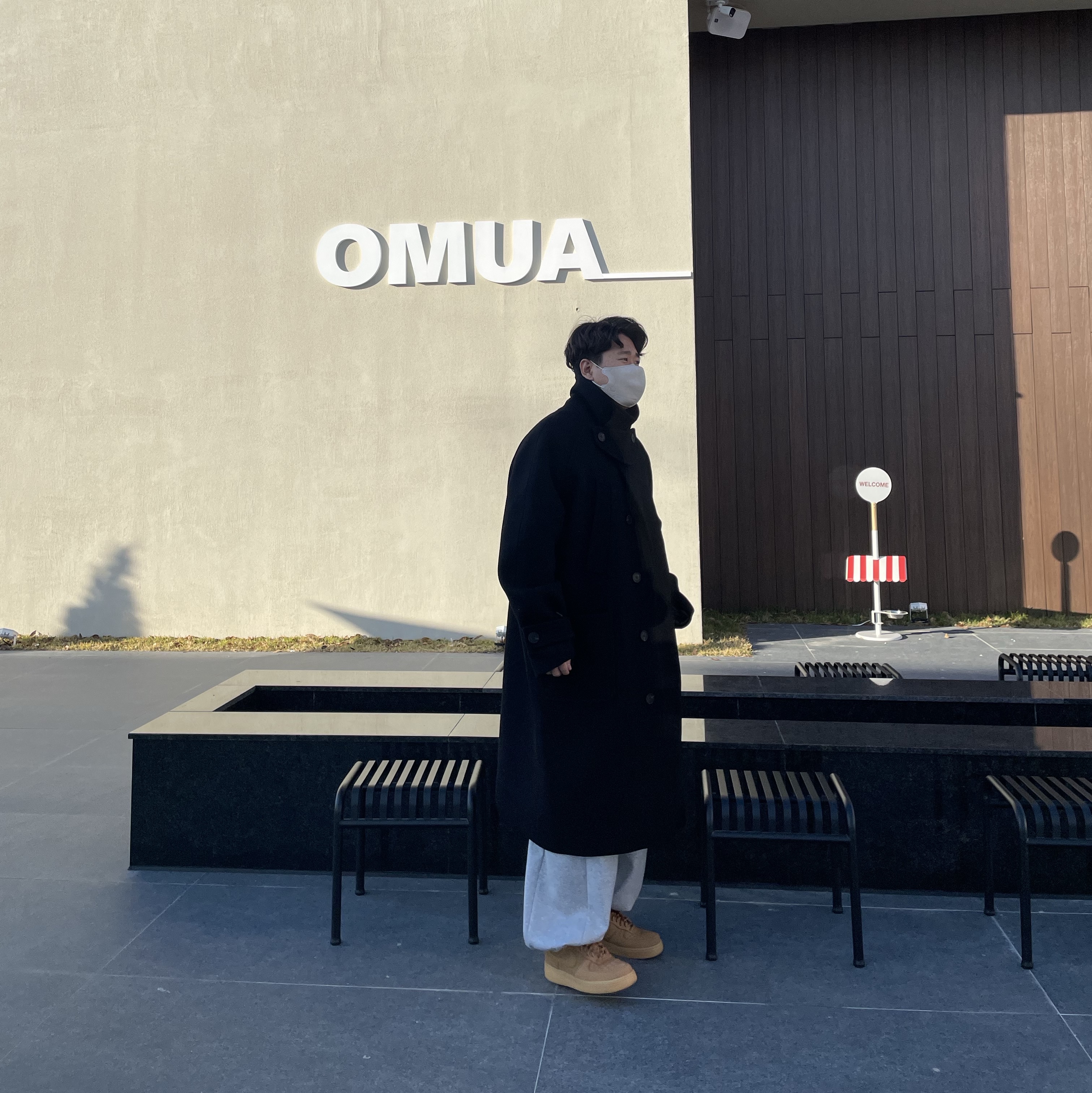 Undermycar Legion.02 Balmacaan Oversized Wool Coat Black 착용 스타일 - 4