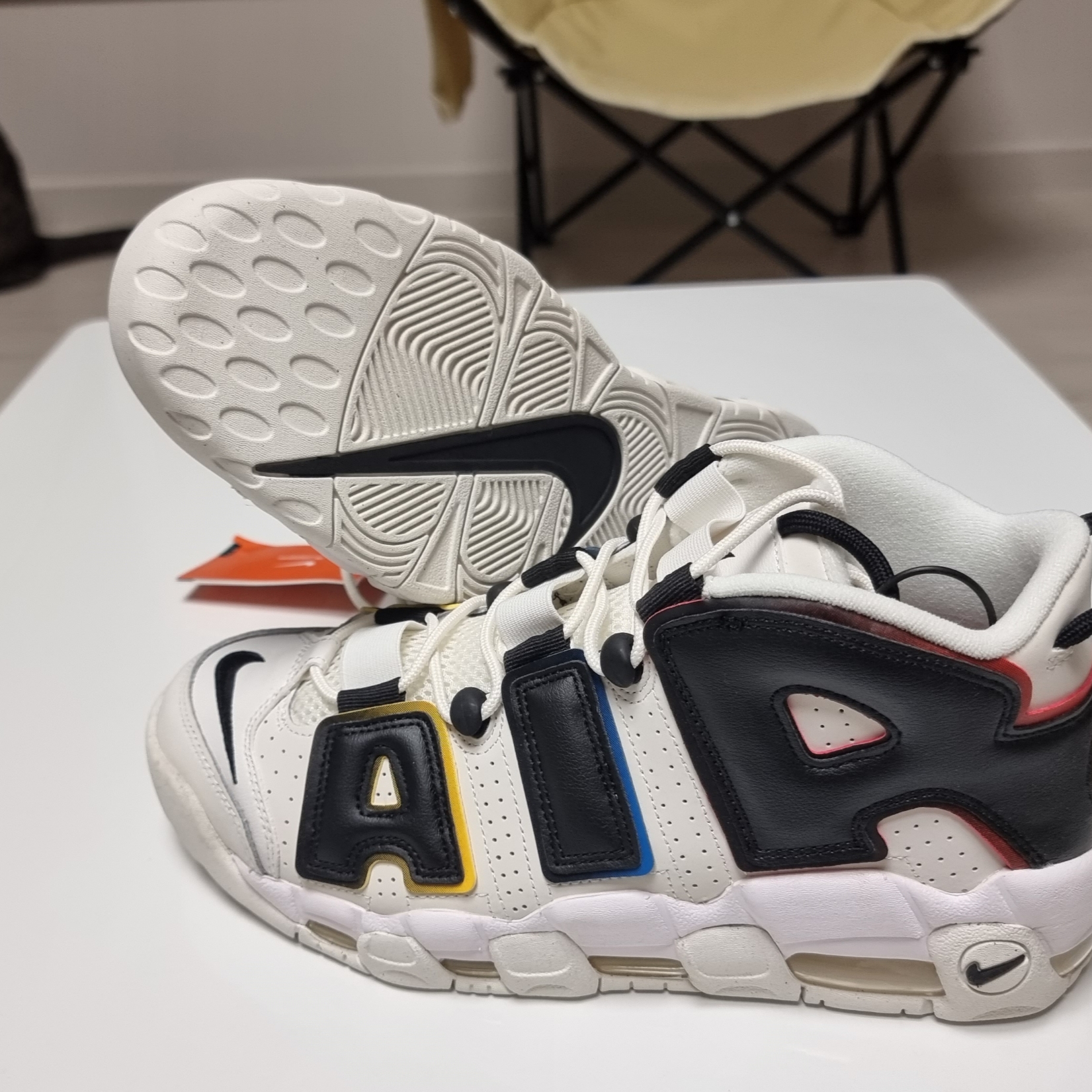 Nike Air More Uptempo 96 Trading Cards 착용 스타일