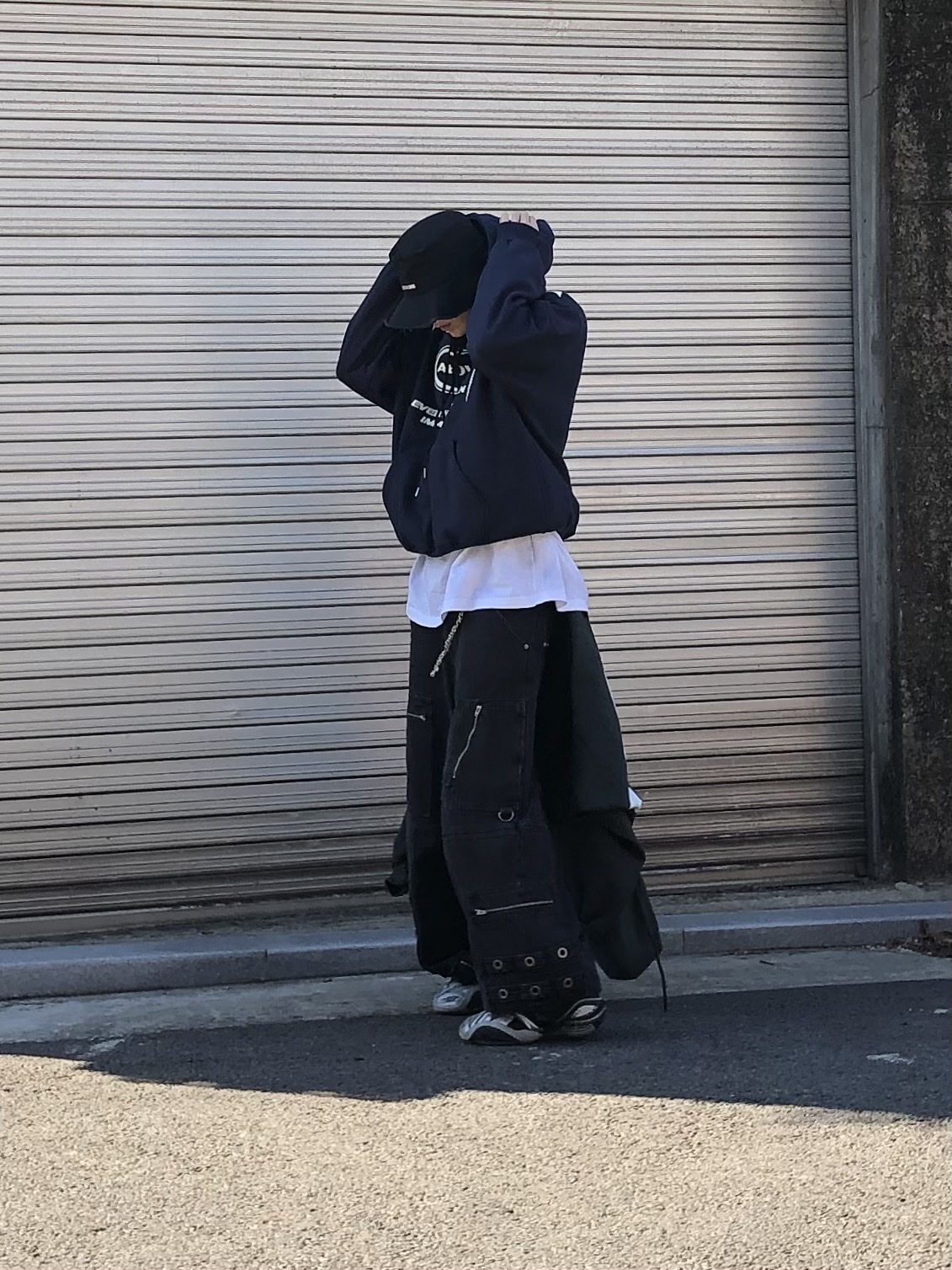Project G/R Flight Denim Pants Black, Balenciaga Tyrex Sneakers Black Grey 착용 스타일 - 3