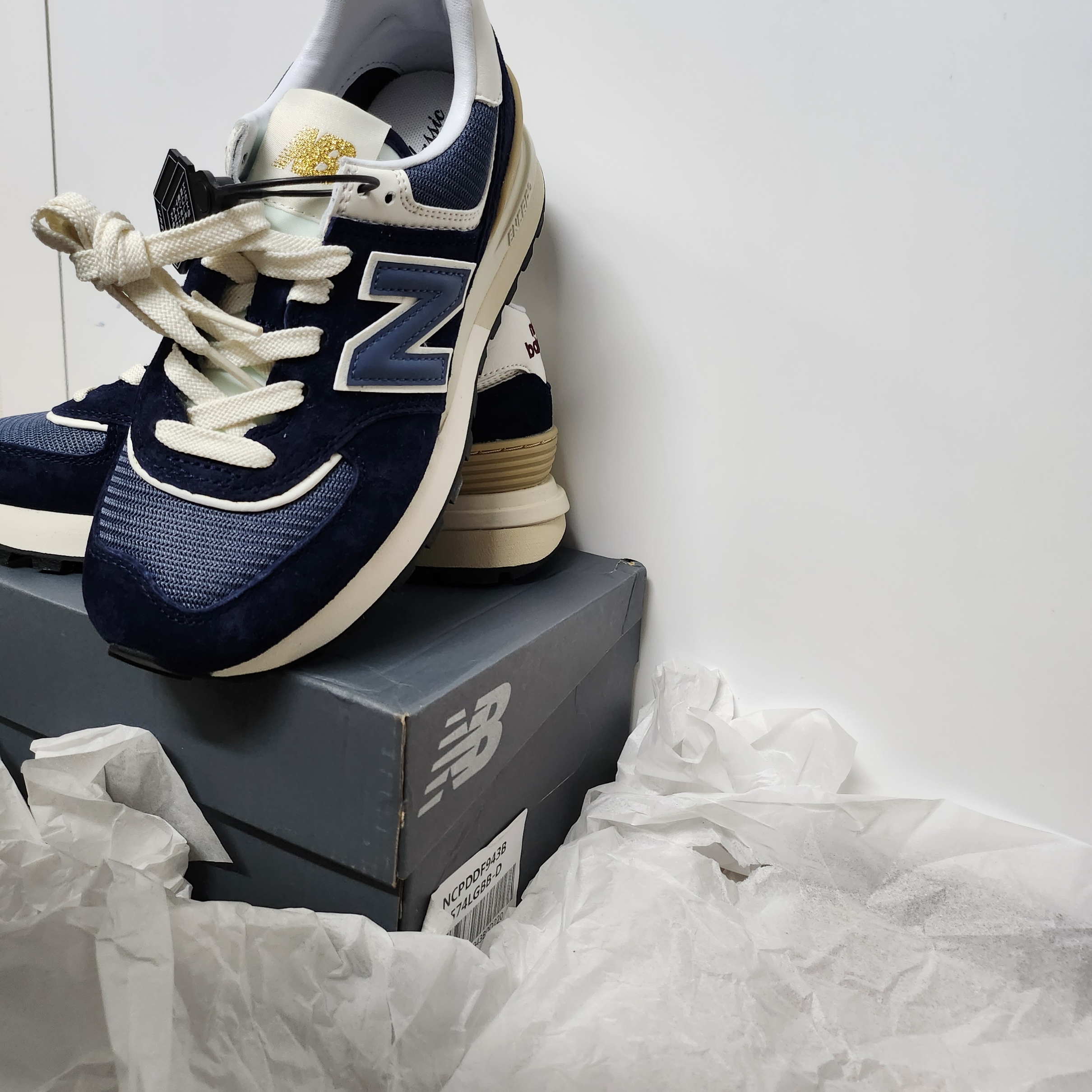 New Balance 574 Legacy Navy 착용 스타일