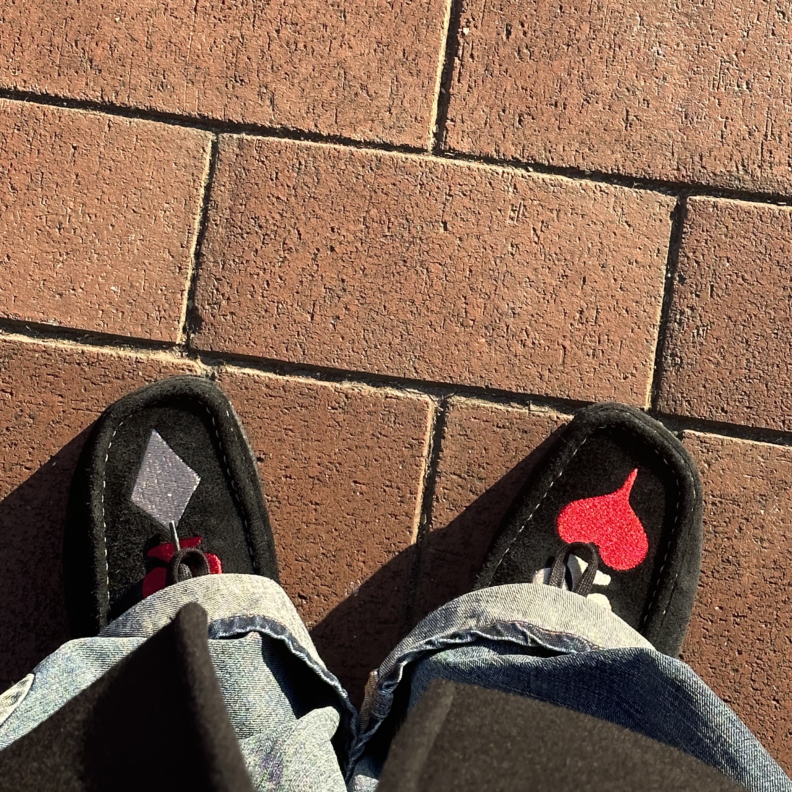 Clarks x Stussy Wallabee Black Suede 착용 스타일