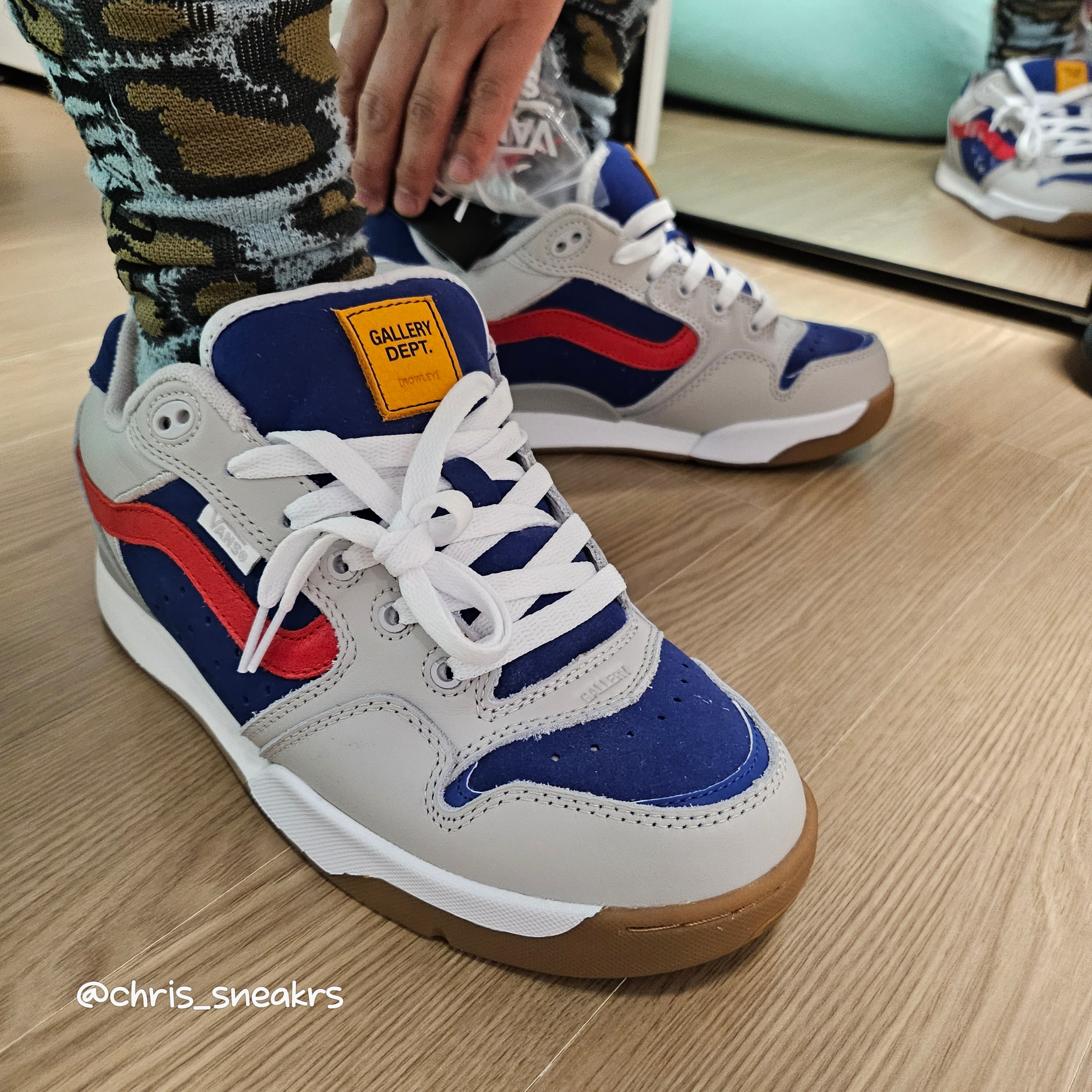 Vans Vault x Gallery Dept. Rowley XLT LX Blue Steel 착용 스타일 - 2