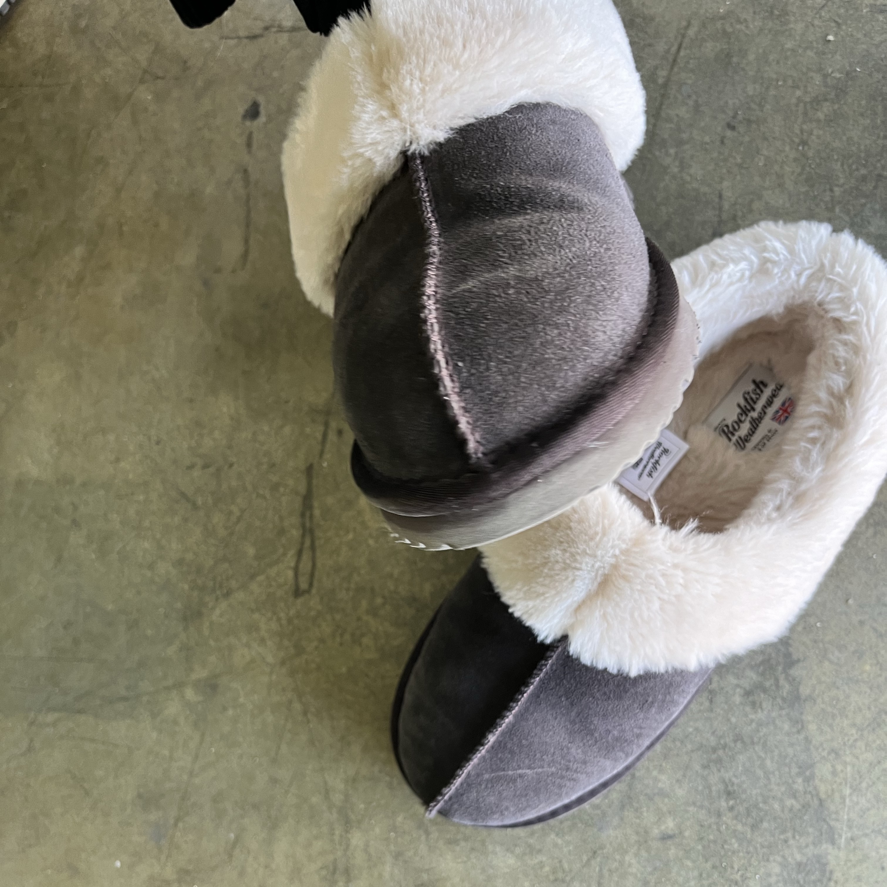 (W) Rockfishweatherwear Original Winter Fur Mule Choco 착용 스타일