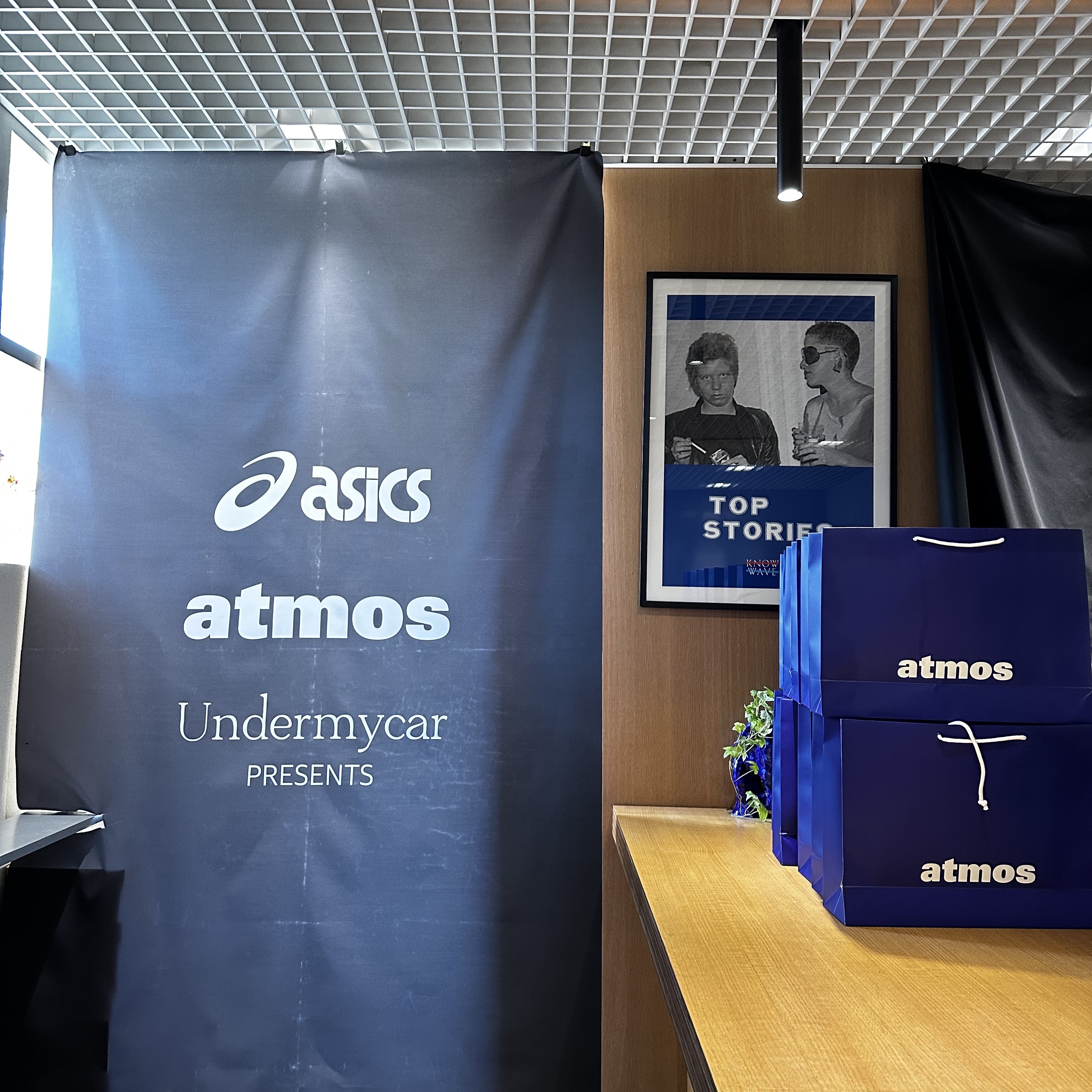 Asics x Atmos x Undermycar Gel-Kayano 14 Pepper Black 착용 스타일 - 2