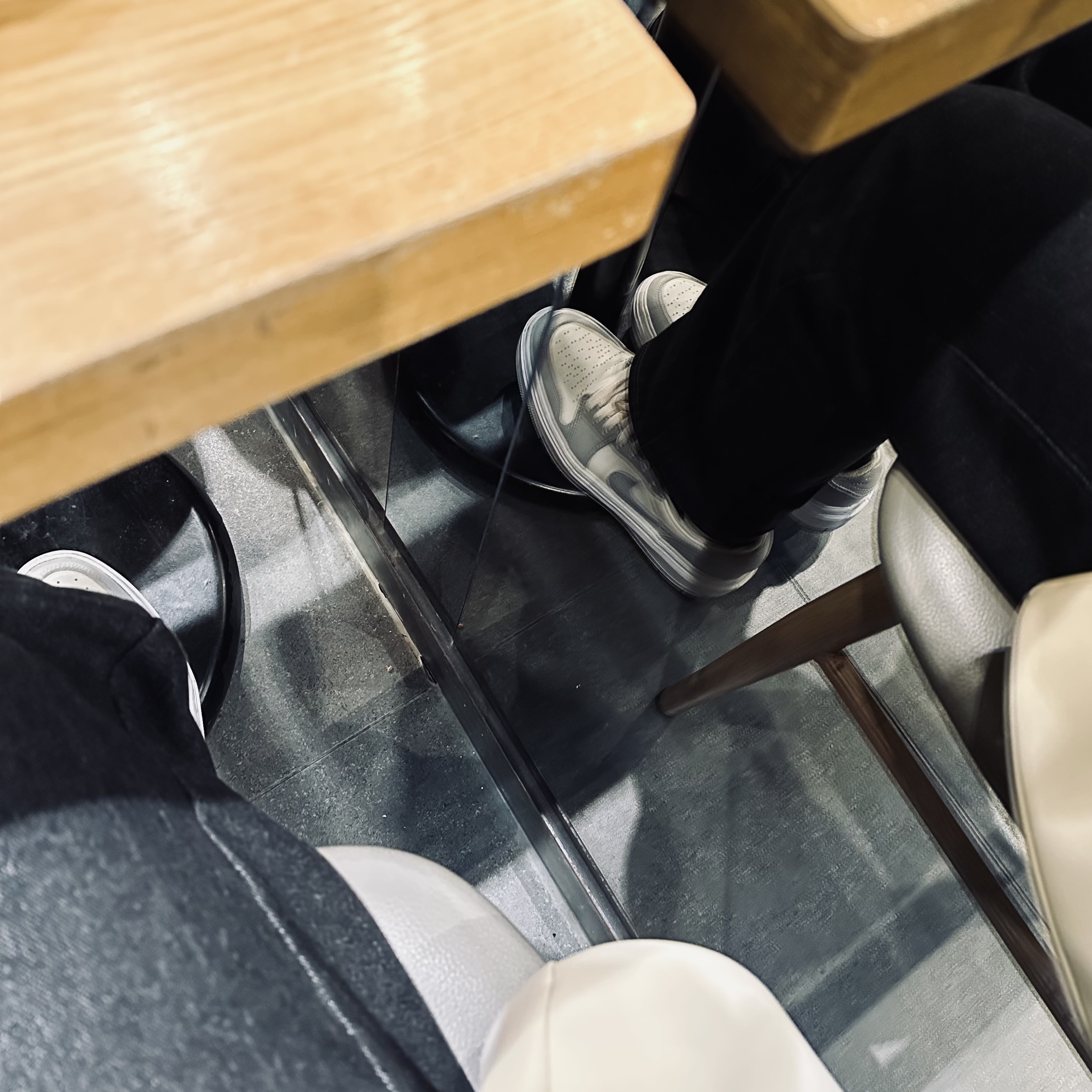 (W) Jordan 1 Elevate Low White and Wolf Grey 착용 스타일