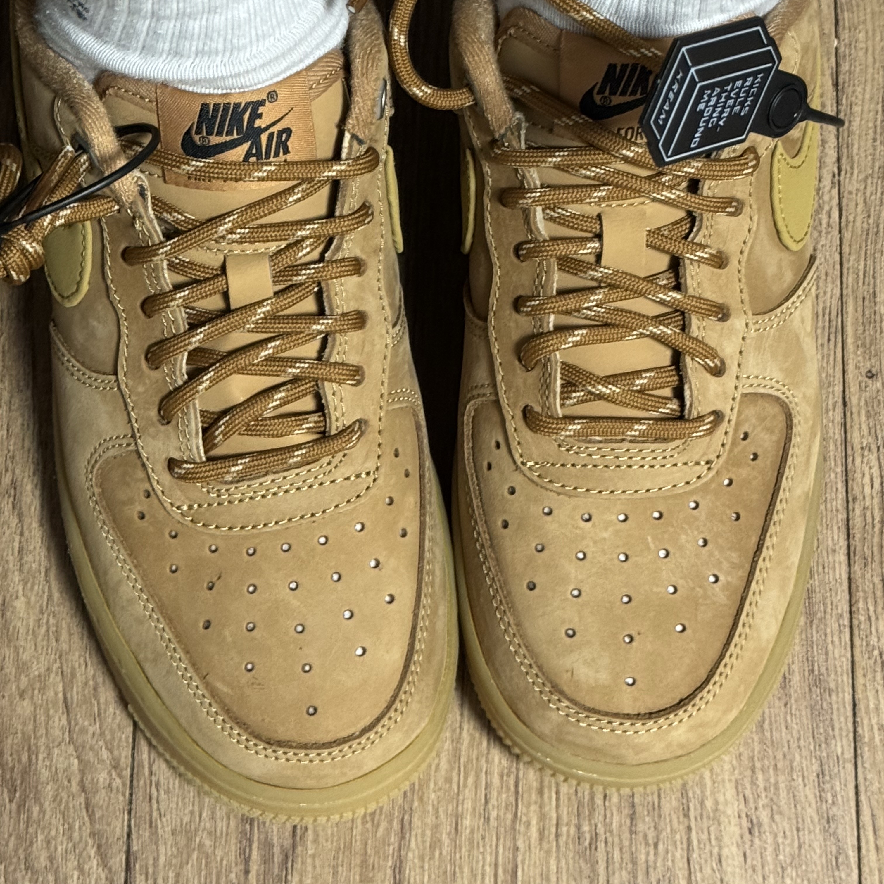 Nike Air Force 1 '07 WB Flax 착용 스타일 - 3