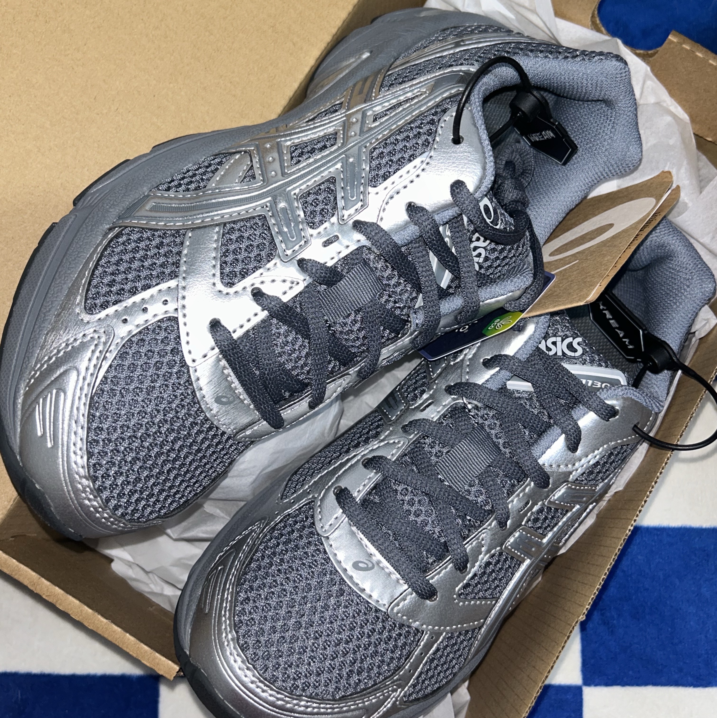 Asics Gel-1130 Steel Grey Pure Silver 착용 스타일