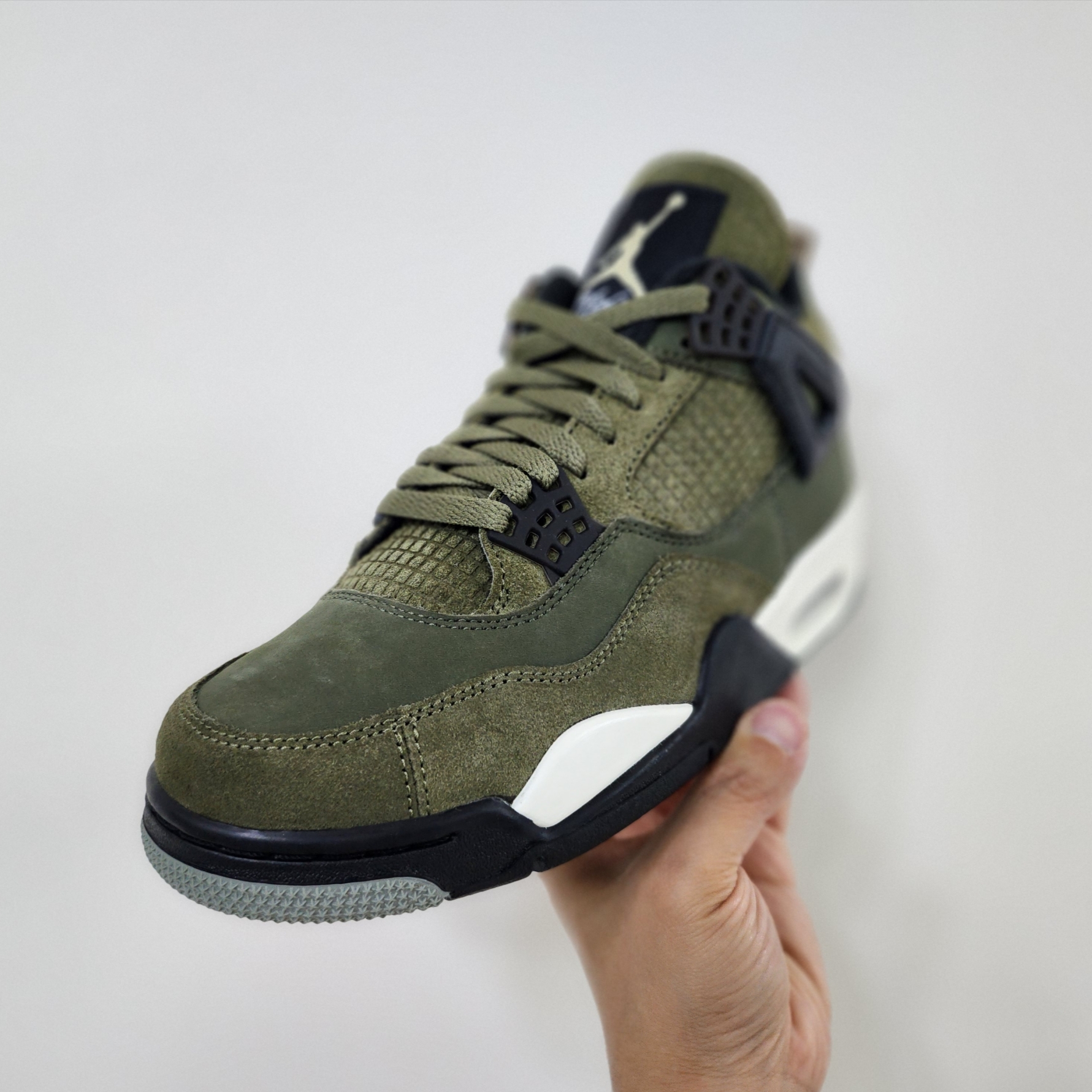 Jordan 4 Retro SE Craft Medium Olive 착용 스타일 - 1