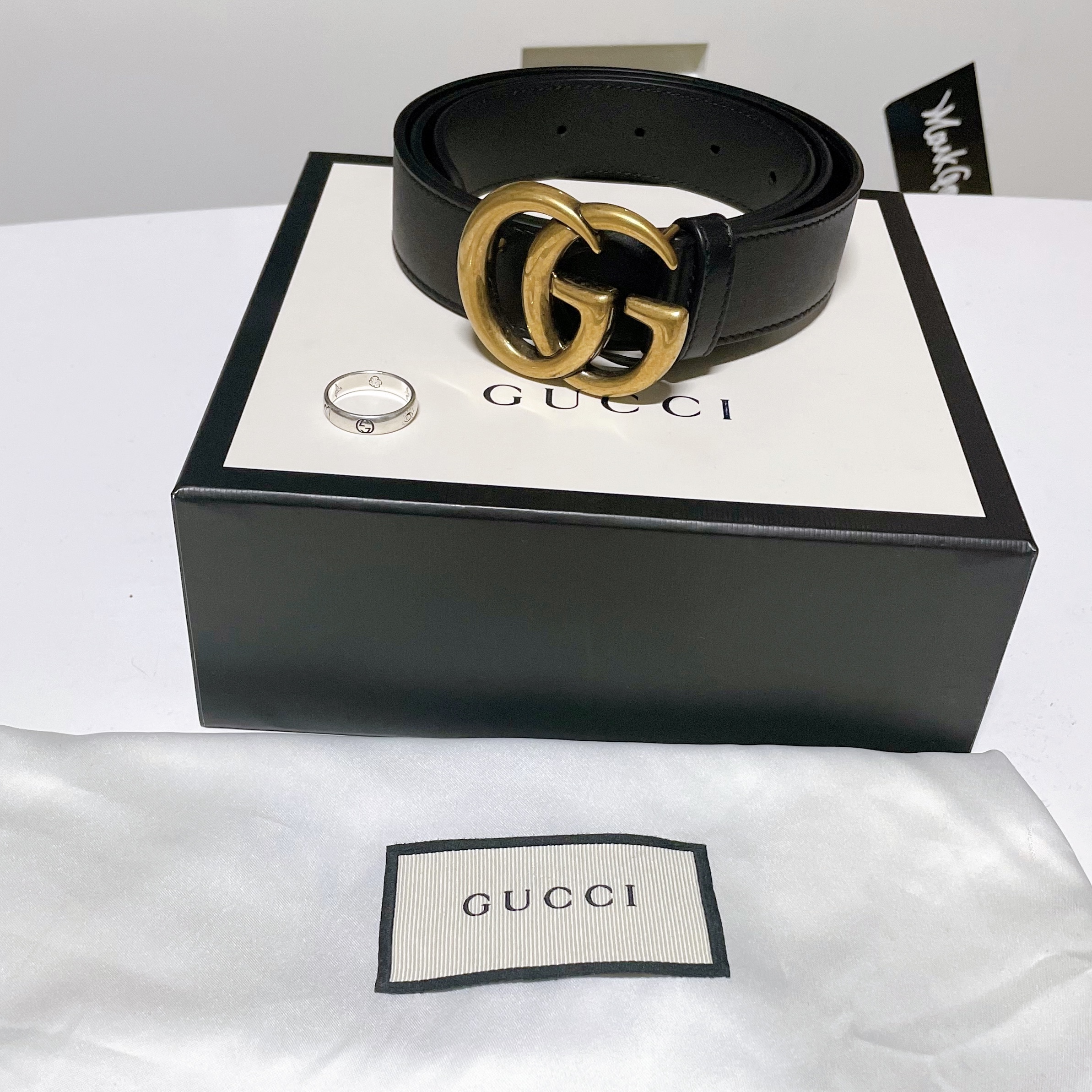 Gucci GG Marmont Leather Belt with Double G Buckle Black Brass, Gucci Blind For Love Ring Silver 착용 스타일