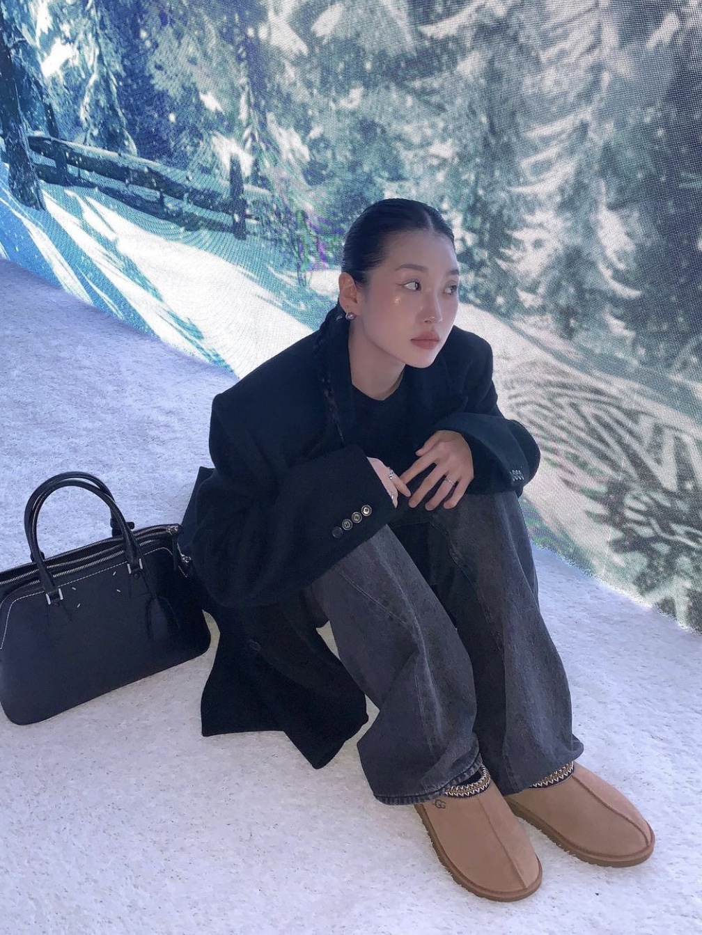 (W) UGG Tasman Slipper Chestnut 착용 스타일