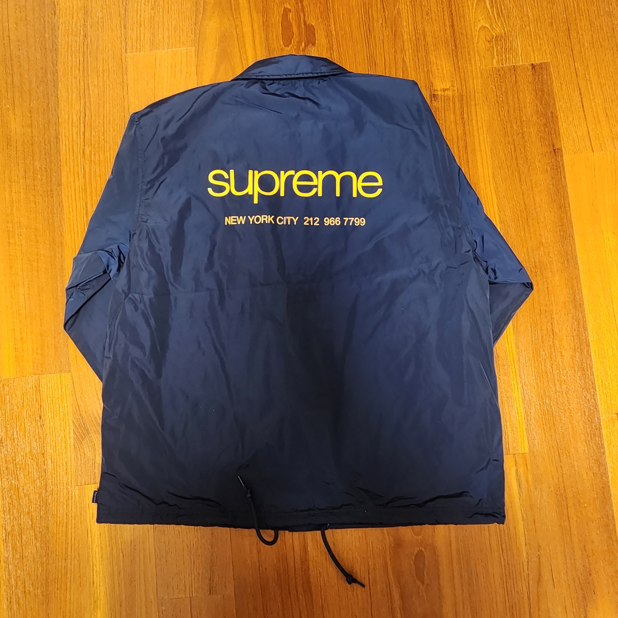 Supreme NYC Coaches Jacket Navy - 23FW 착용 스타일 - 2