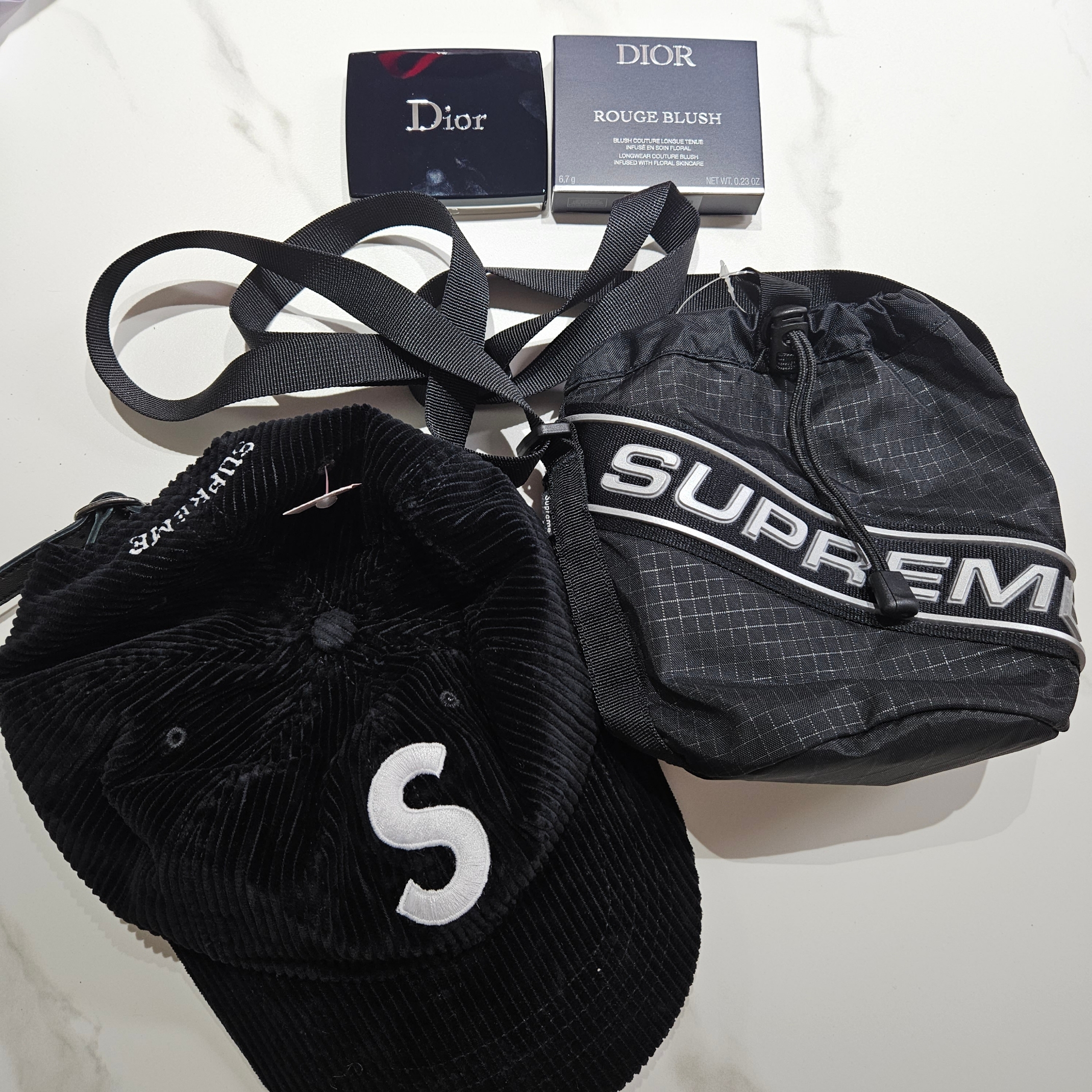 Supreme x Stone Island Denim Trucker Jacket Black - 23FW, Moncler Padded Wool Cardigan Black - 23FW 착용 스타일 - 3