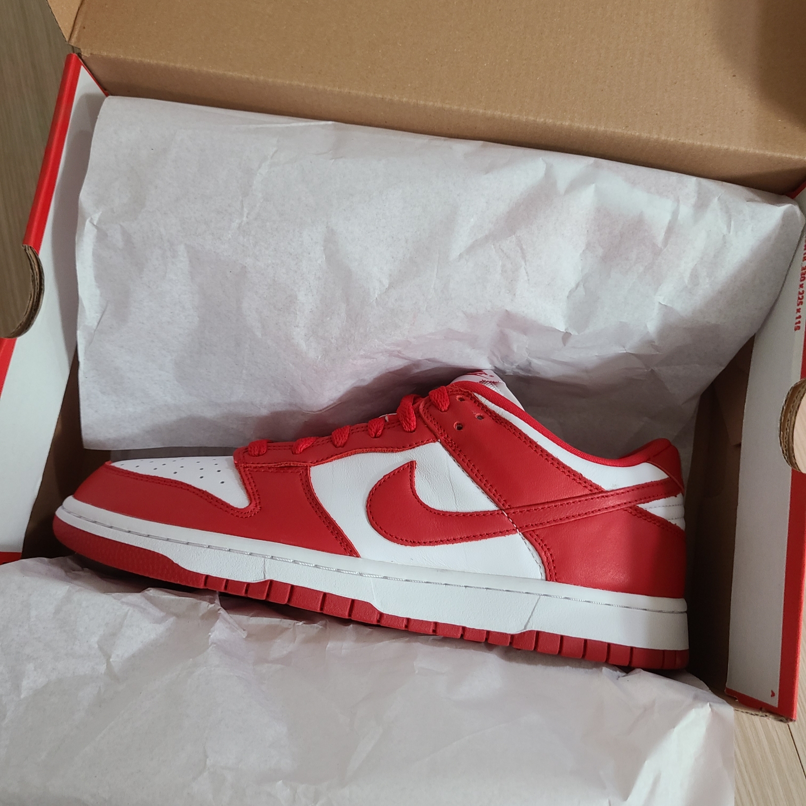 Nike Dunk Low SP White and University Red 2023 착용 스타일