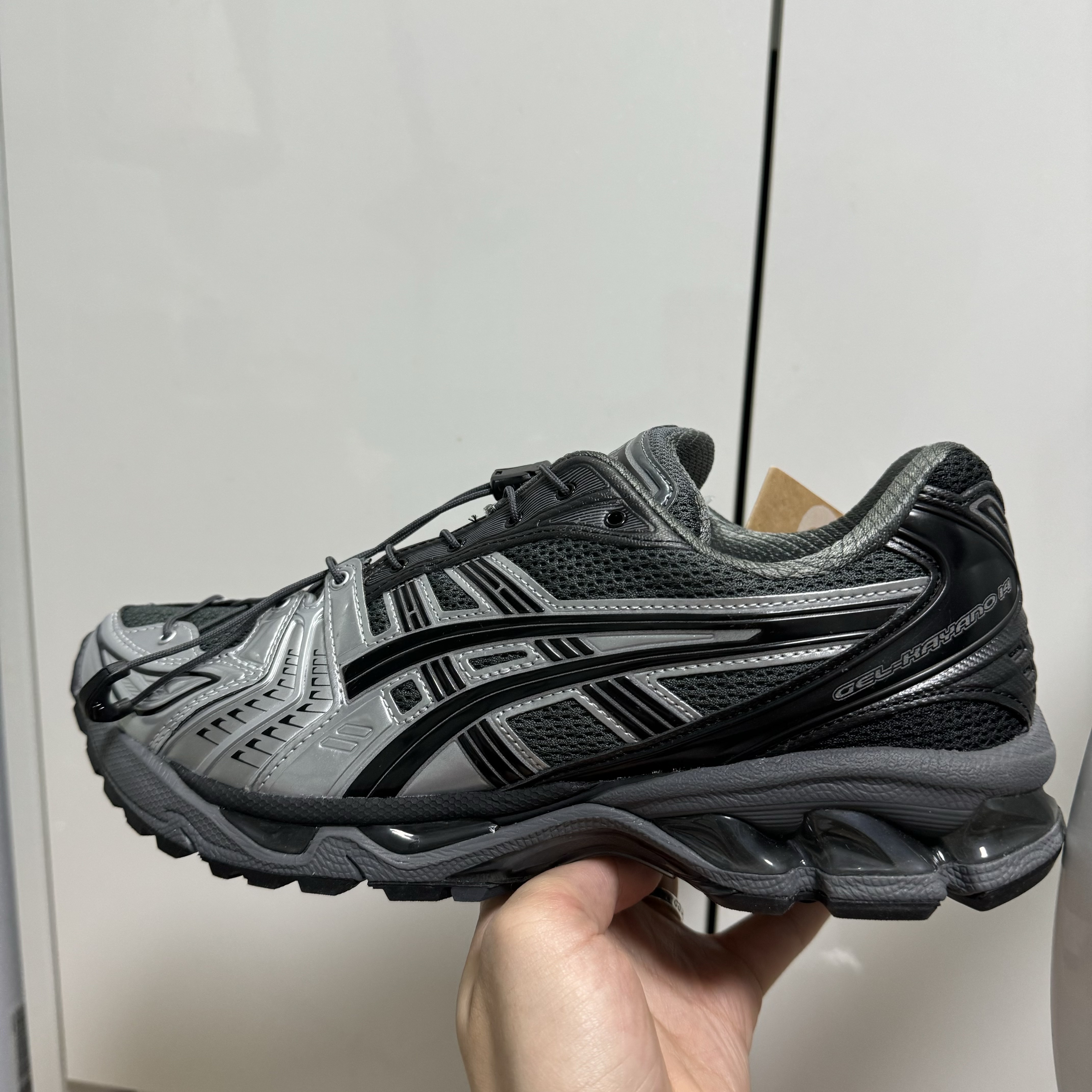Asics x Unaffected Gel-Kayano 14 Silver Moon 착용 스타일