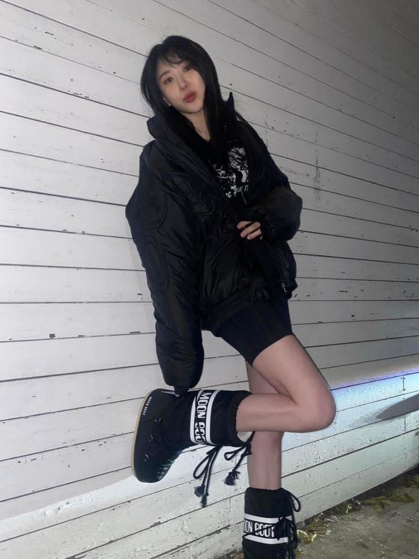 (W) Moon Boot Icon Low Nylon Boots Black 착용 스타일 - 1