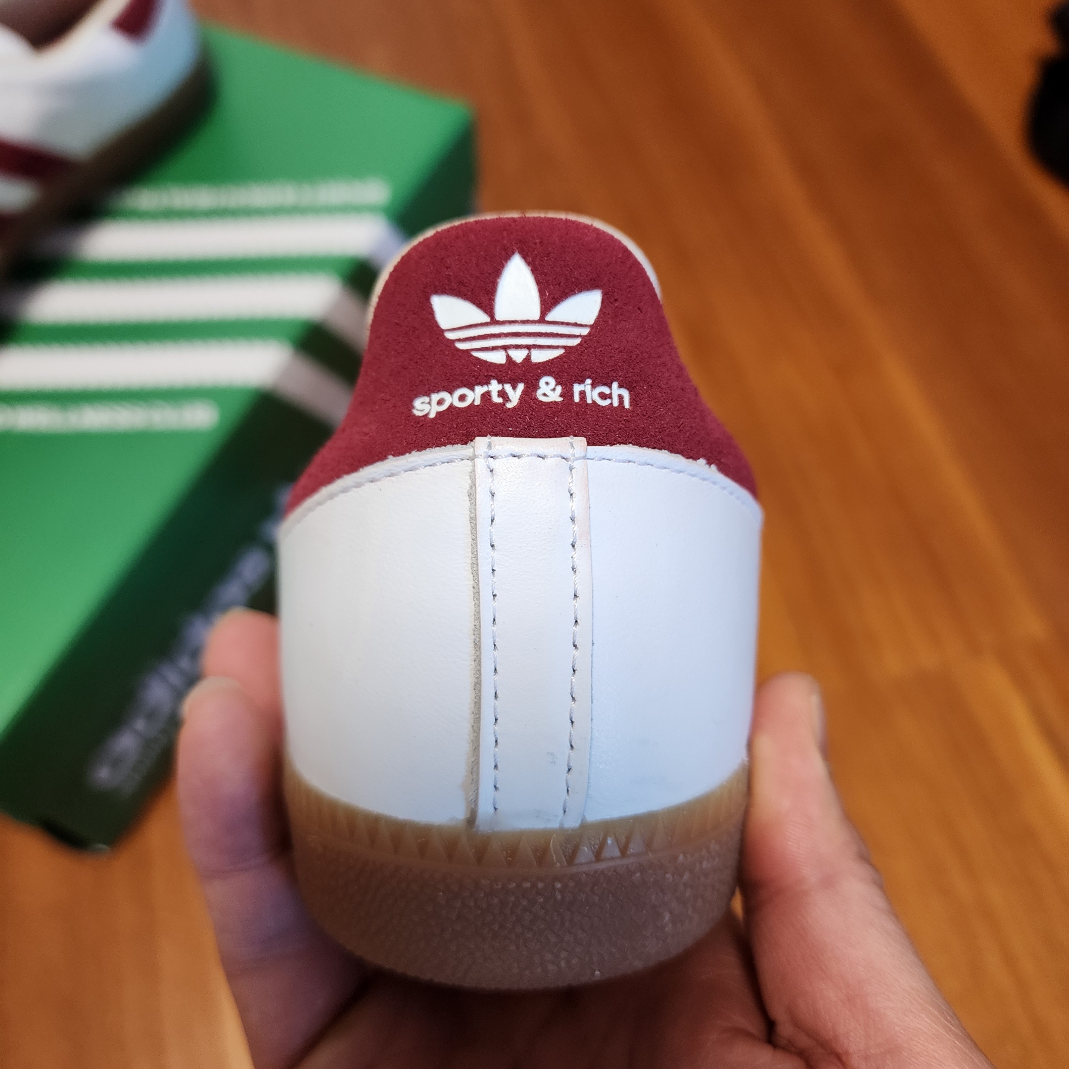 Adidas x Sporty & Rich Samba OG Cloud White Collegiate Burgundy 착용 스타일 - 6