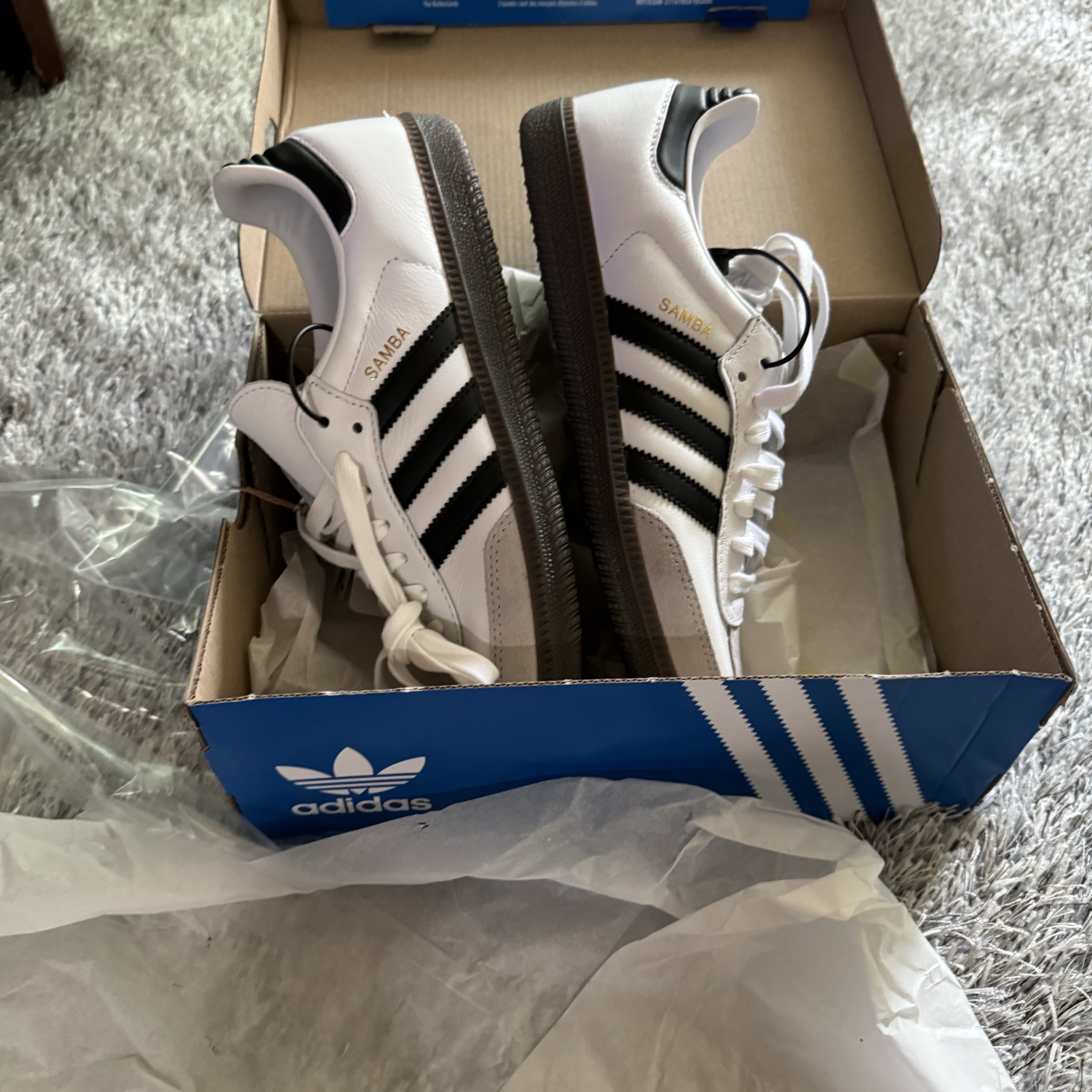 Adidas Samba OG Cloud White 착용 스타일 - 3