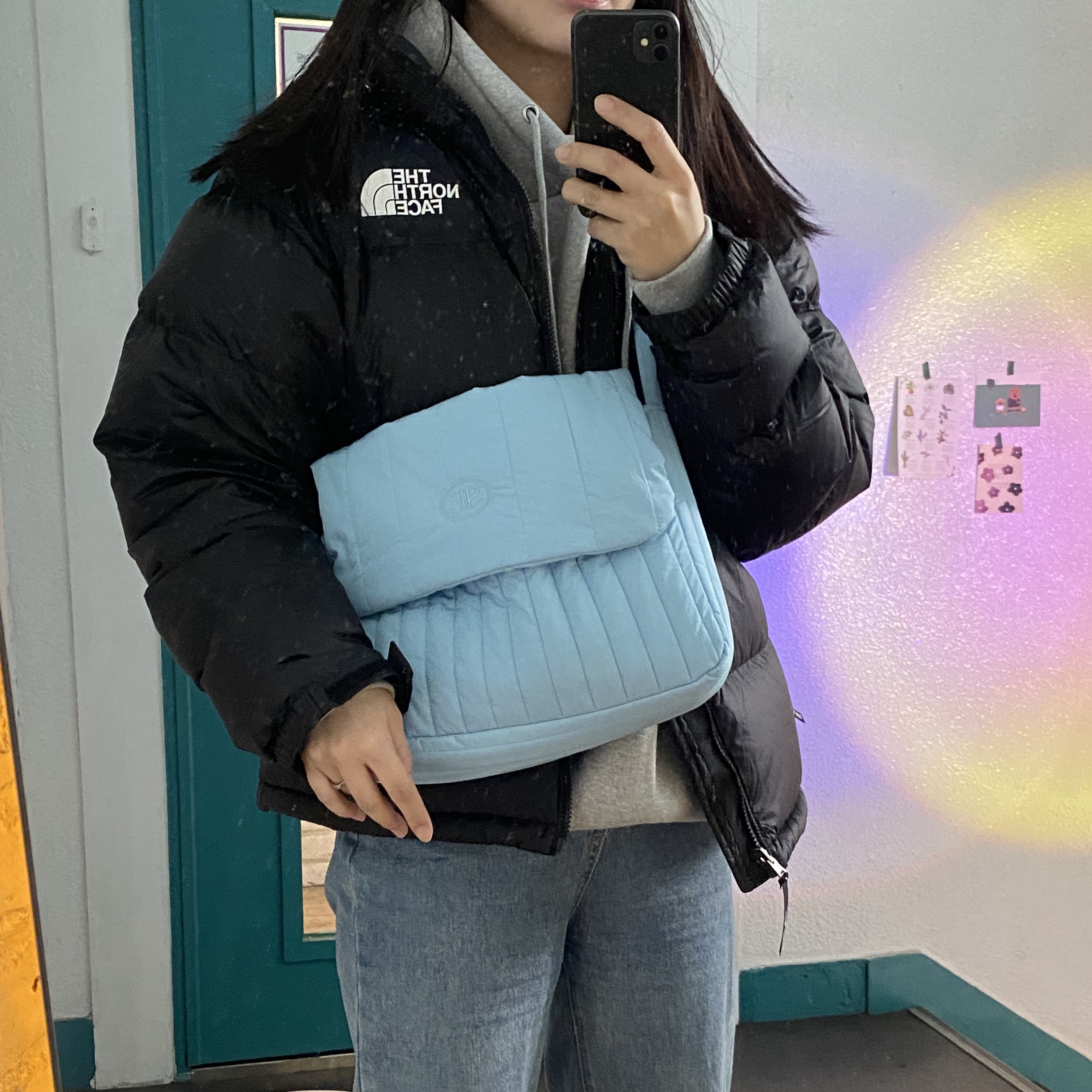 The North Face 1996 Retro Nuptse Jacket Black, (W) UGG Classic Ultra Mini Platform Boots Chestnut 착용 스타일 - 1
