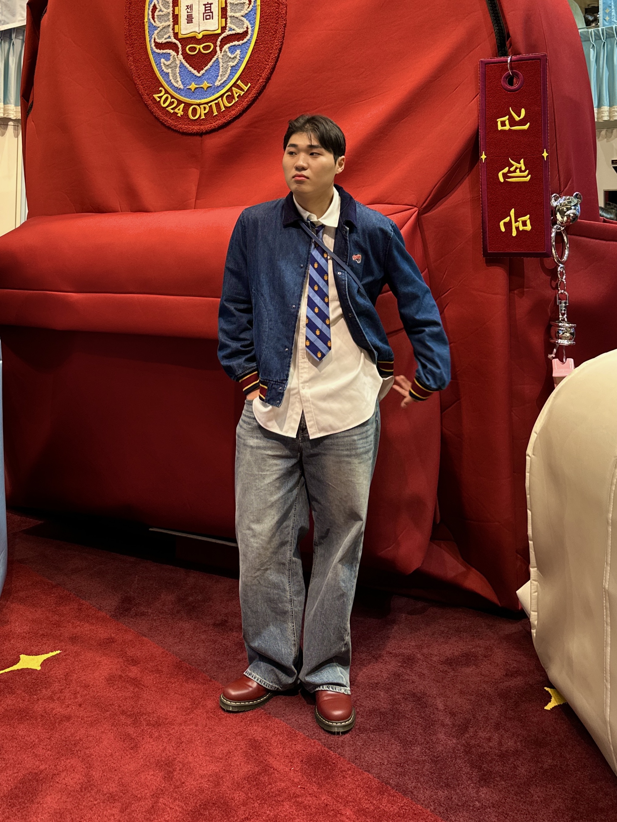 Dr. Martens x Undercover 1461 Cherry Red 착용 스타일 - 1