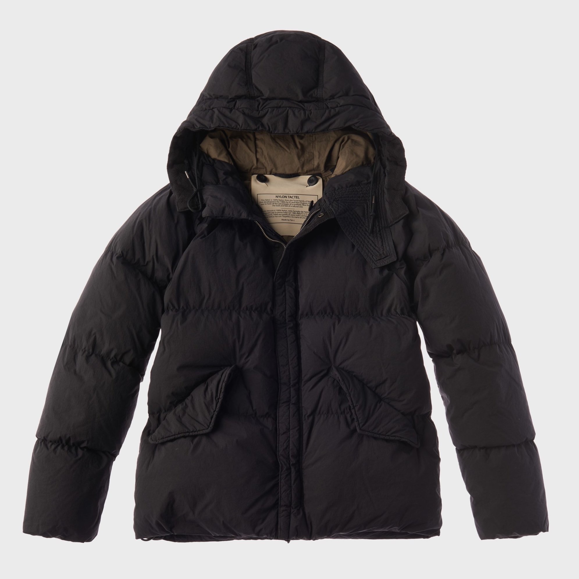 Ten C Artic Down Parka Black, Ten C Hurricane Combo Down Anorak Pale Taupe 착용 스타일 - 3