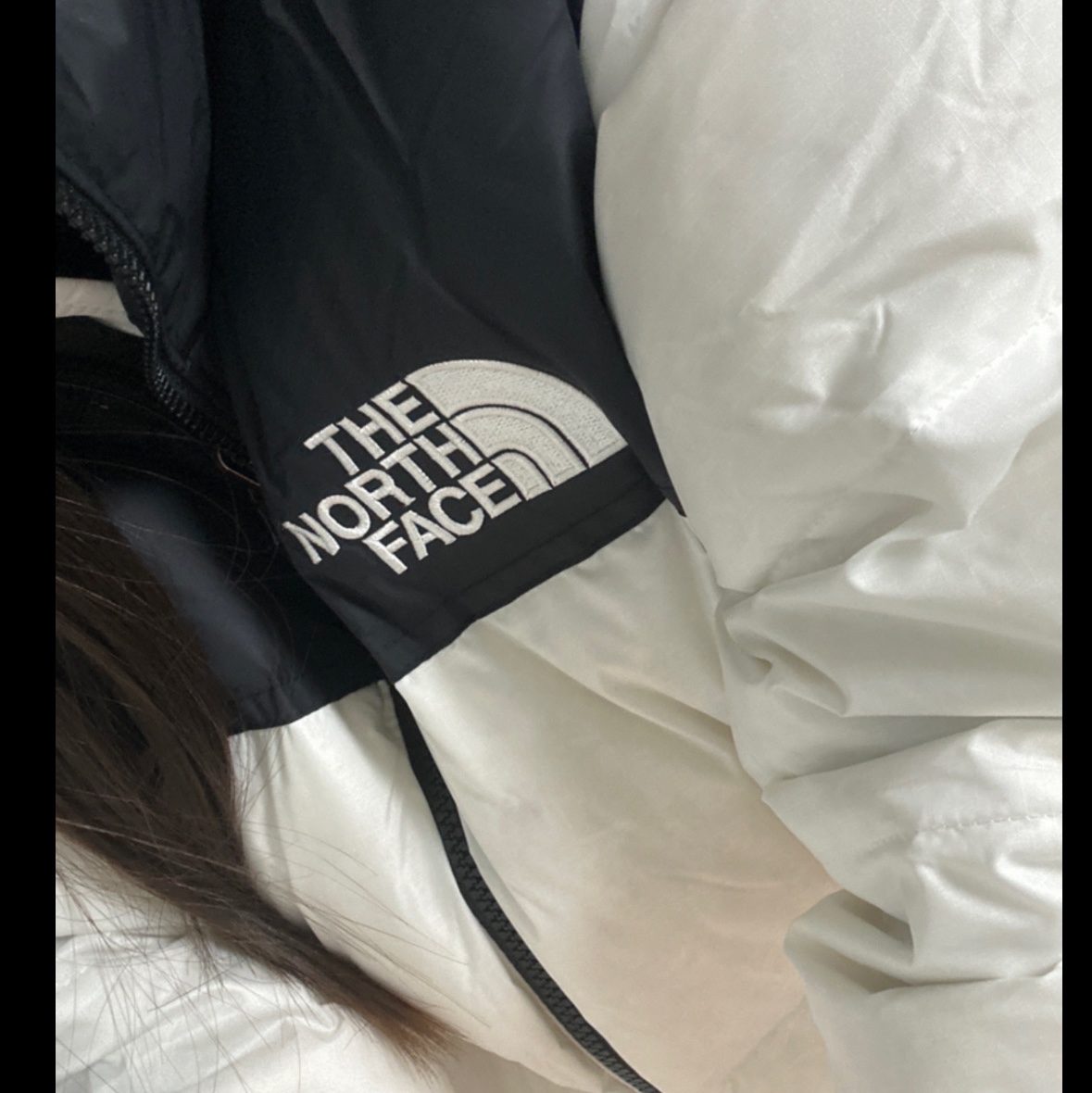 The North Face 1996 Eco Nuptse Jacket White 착용 스타일 - 1