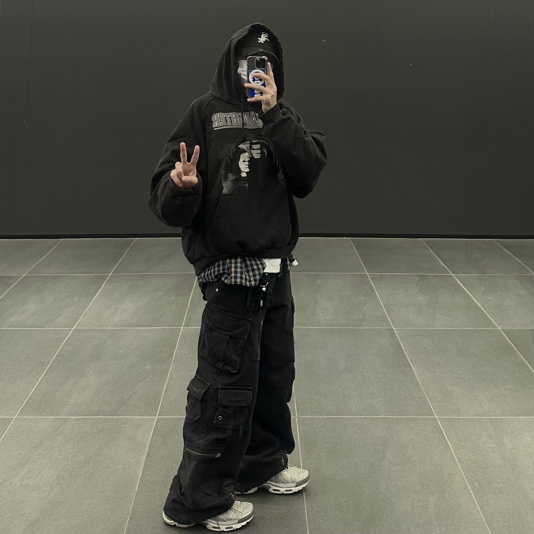 Project G/R Mind Slaughter Vintage Washeed Hoodie Black, Nike Air Max Plus Silver Bullet 착용 스타일 - 1