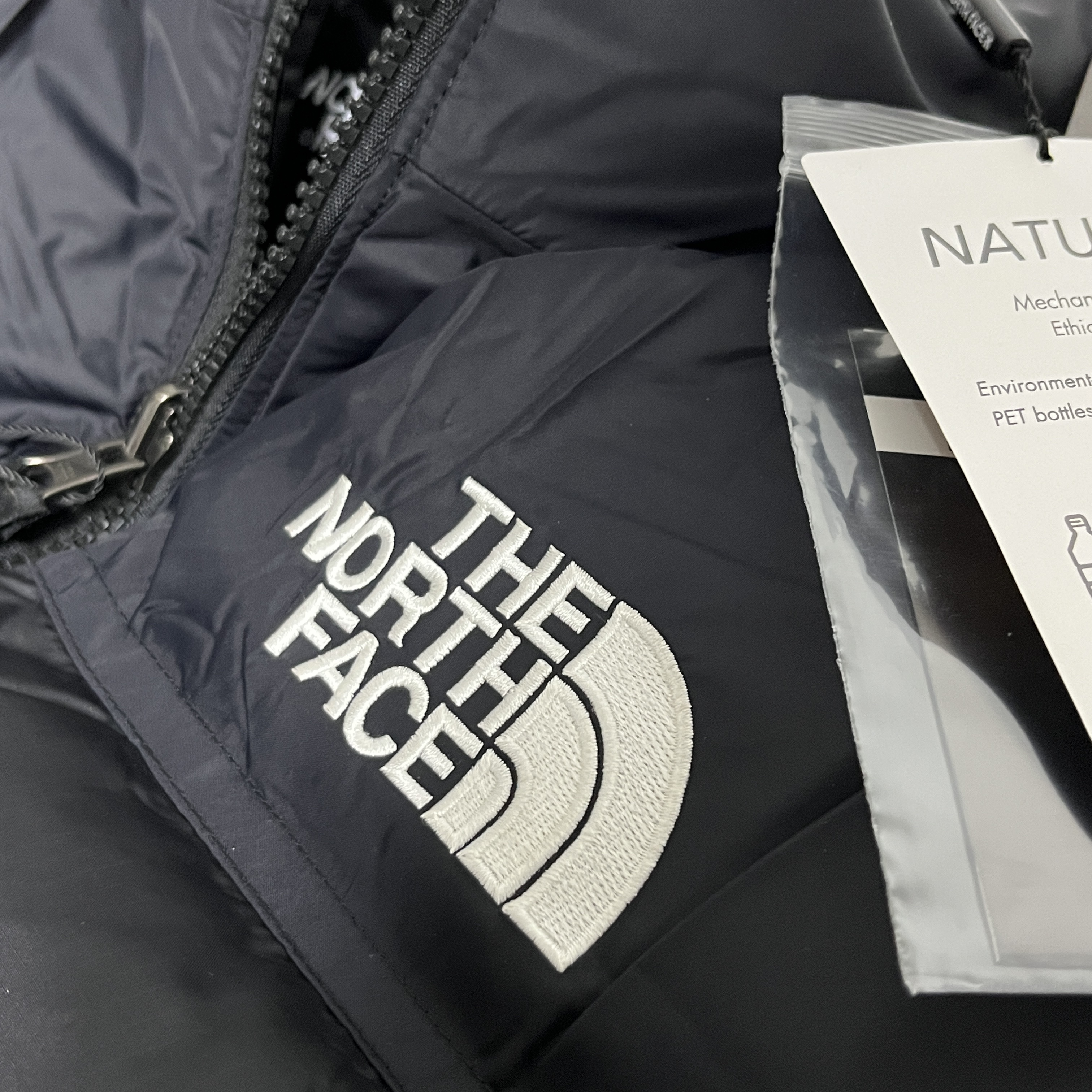 The North Face 1996 Retro Nuptse Jacket Black 착용 스타일
