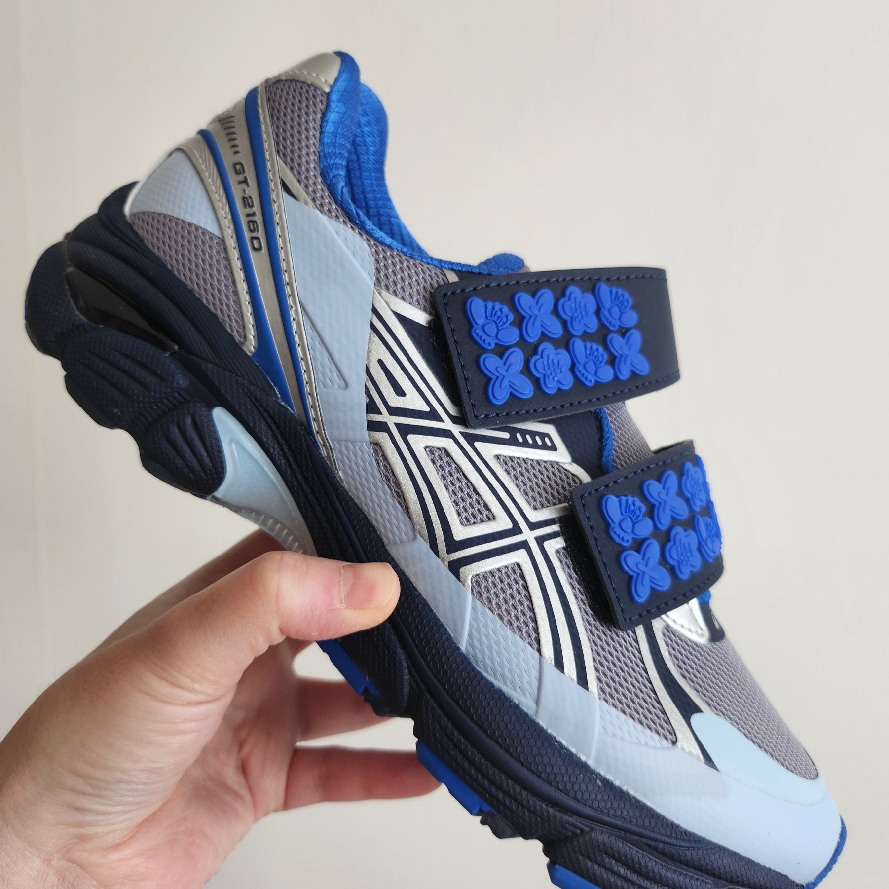 Asics x Cecilie Bahnsen GT-2160 Pure Silver Midnight 착용 스타일