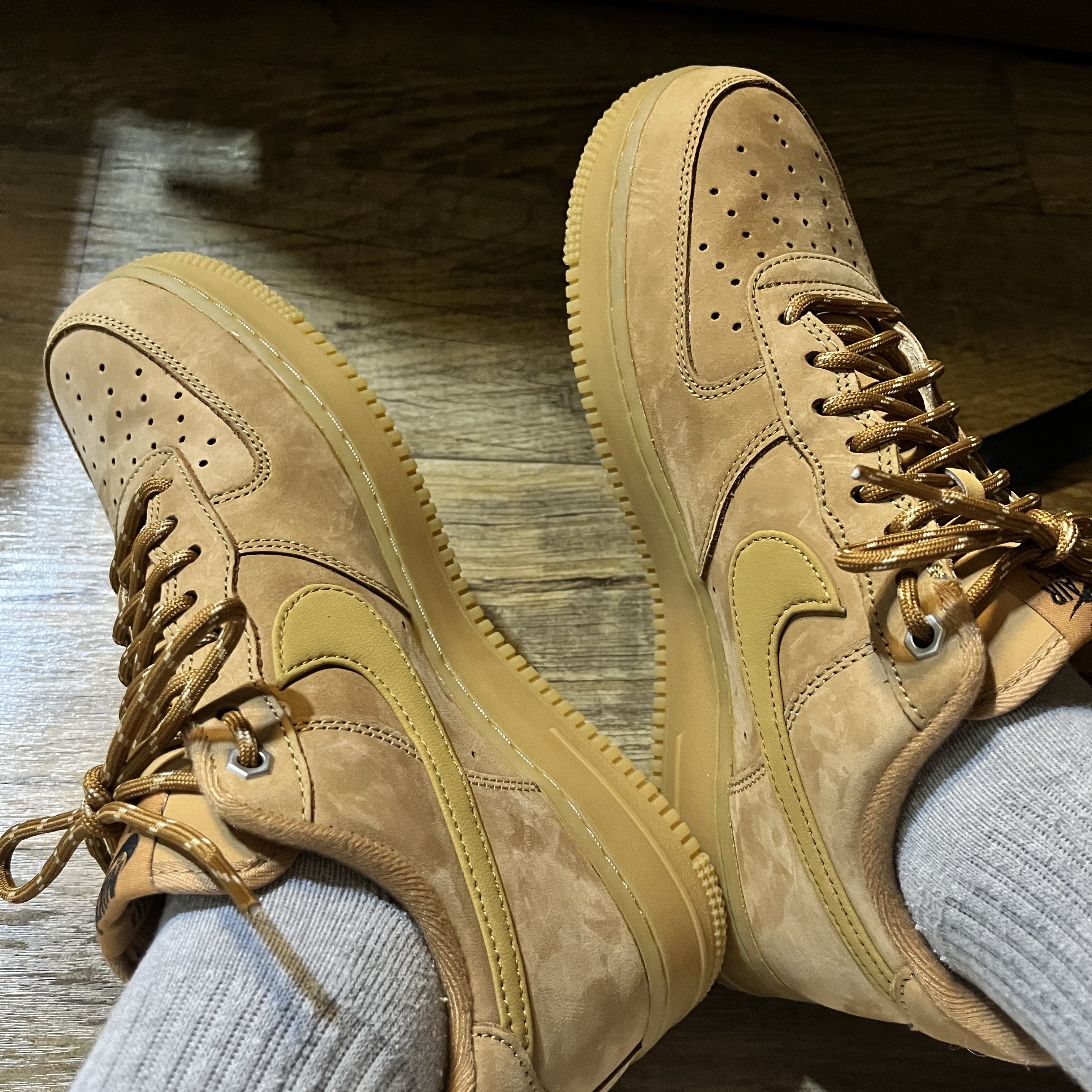 Nike Air Force 1 '07 WB Flax 착용 스타일 - 1