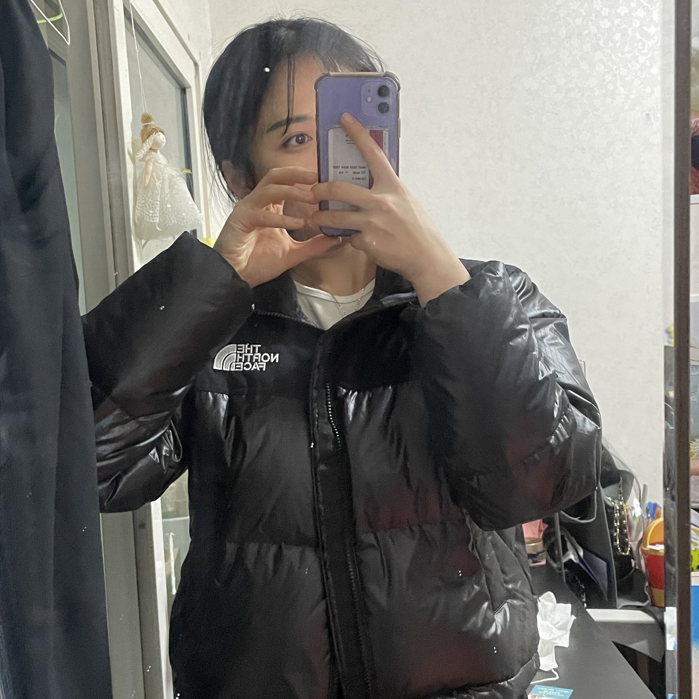 (W) The North Face White Label Novelty Nuptse Down Jacket Black 착용 스타일