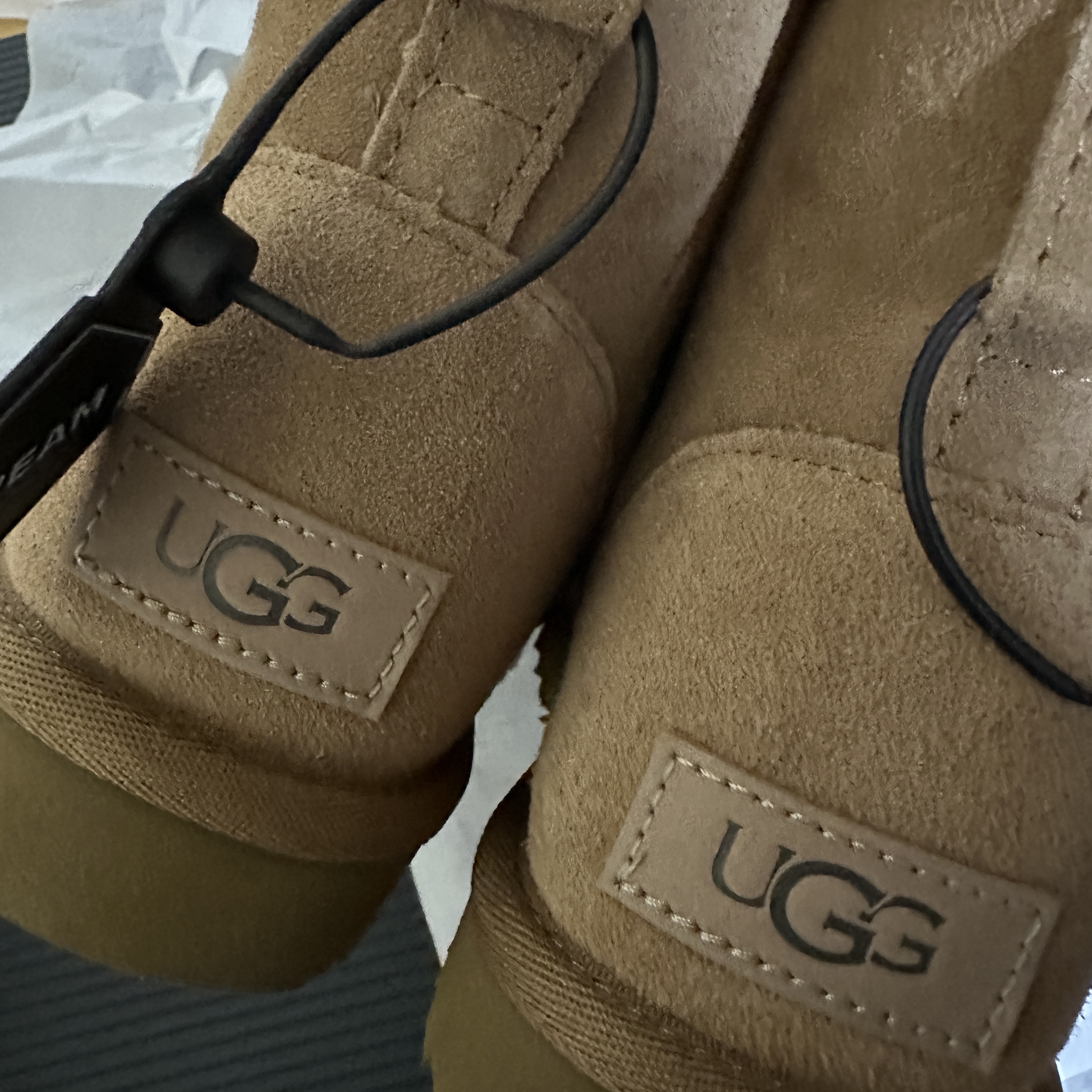 (W) UGG Classic Mini II Boots Chestnut 착용 스타일 - 2