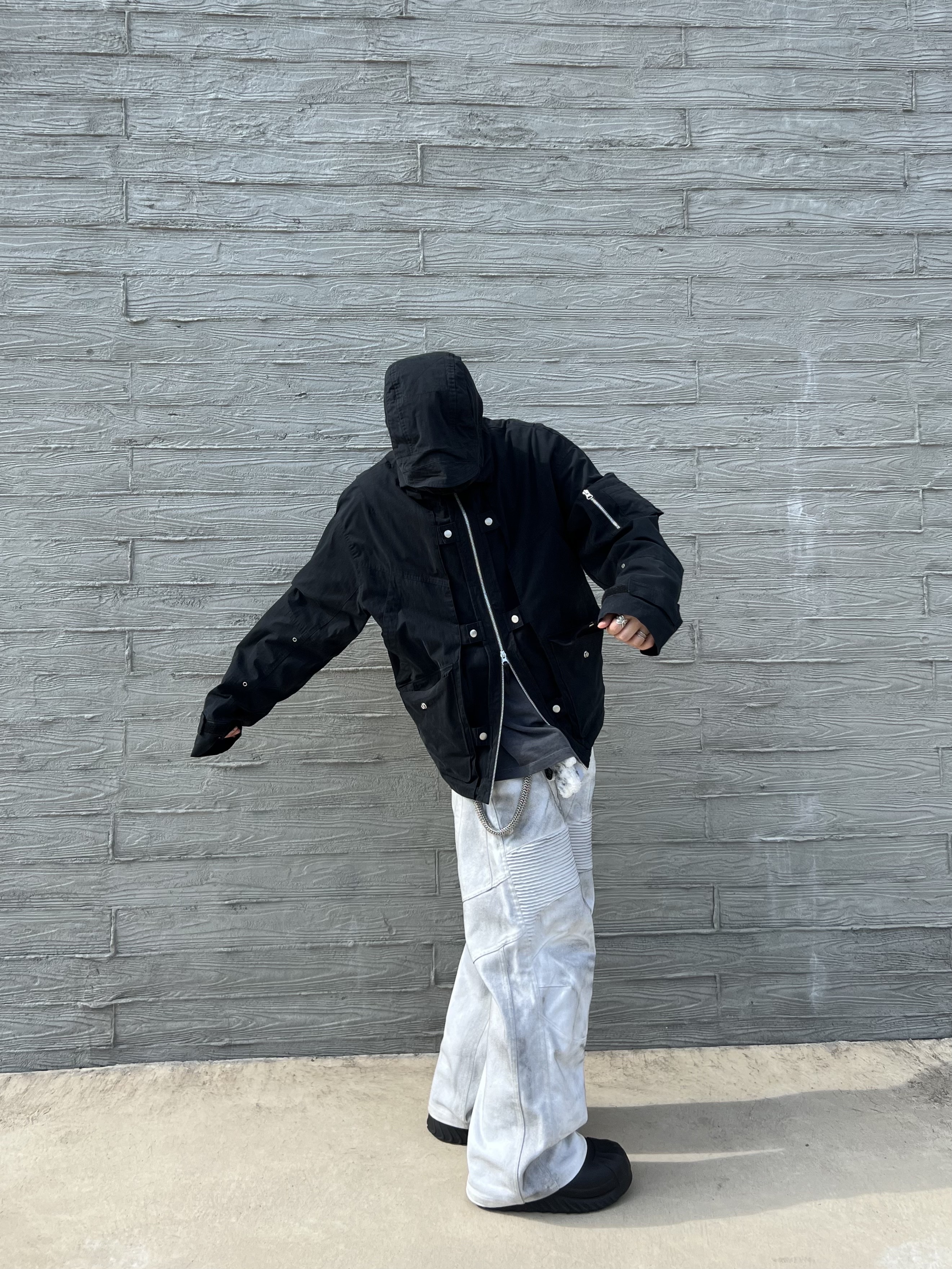 Grailz Flight Shell Jacket Black, (W) Adidas Adifom Superstar Boot Black 착용 스타일 - 5