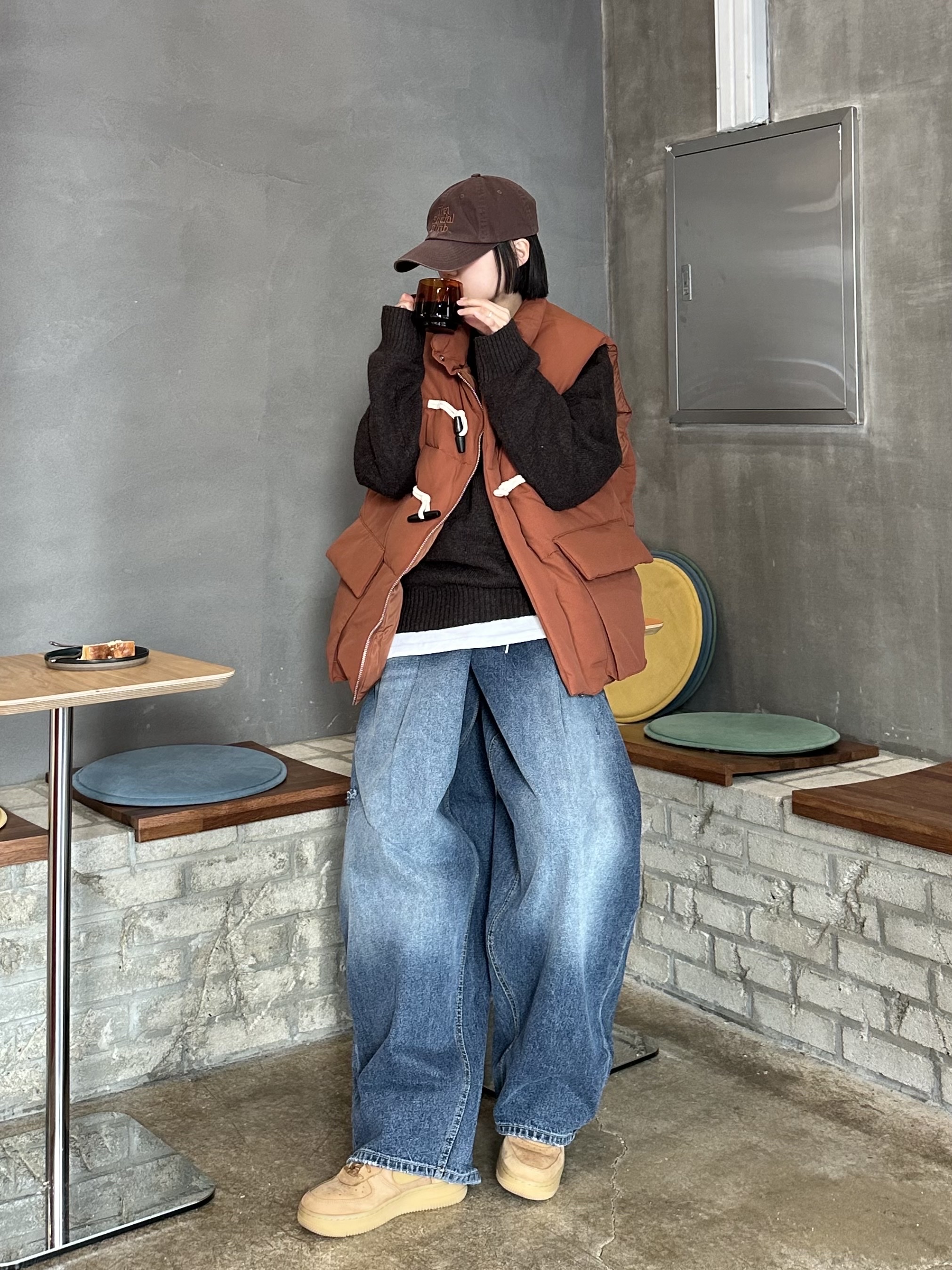 Nike Air Force 1 '07 WB Flax 착용 스타일 - 1