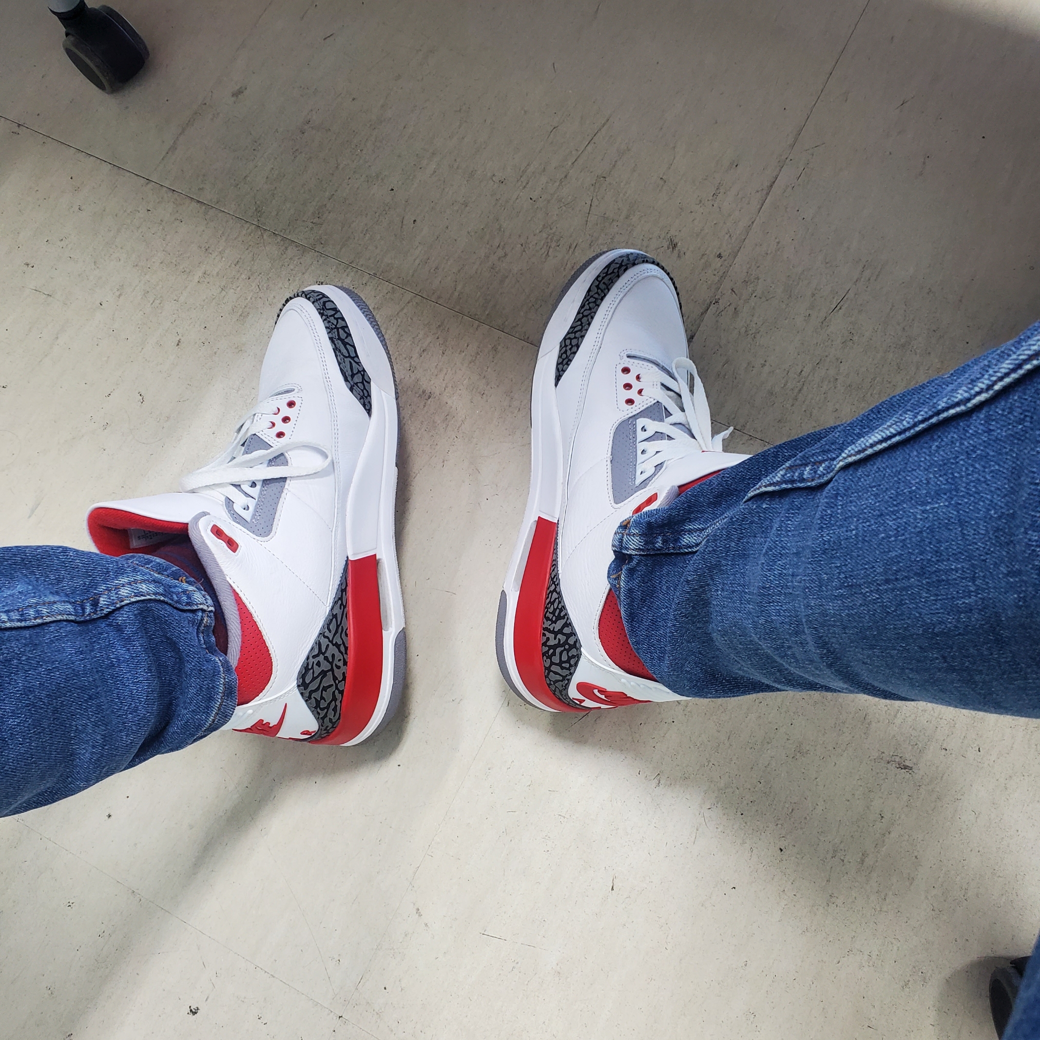 Jordan 3 Retro Fire Red 2022 착용 스타일