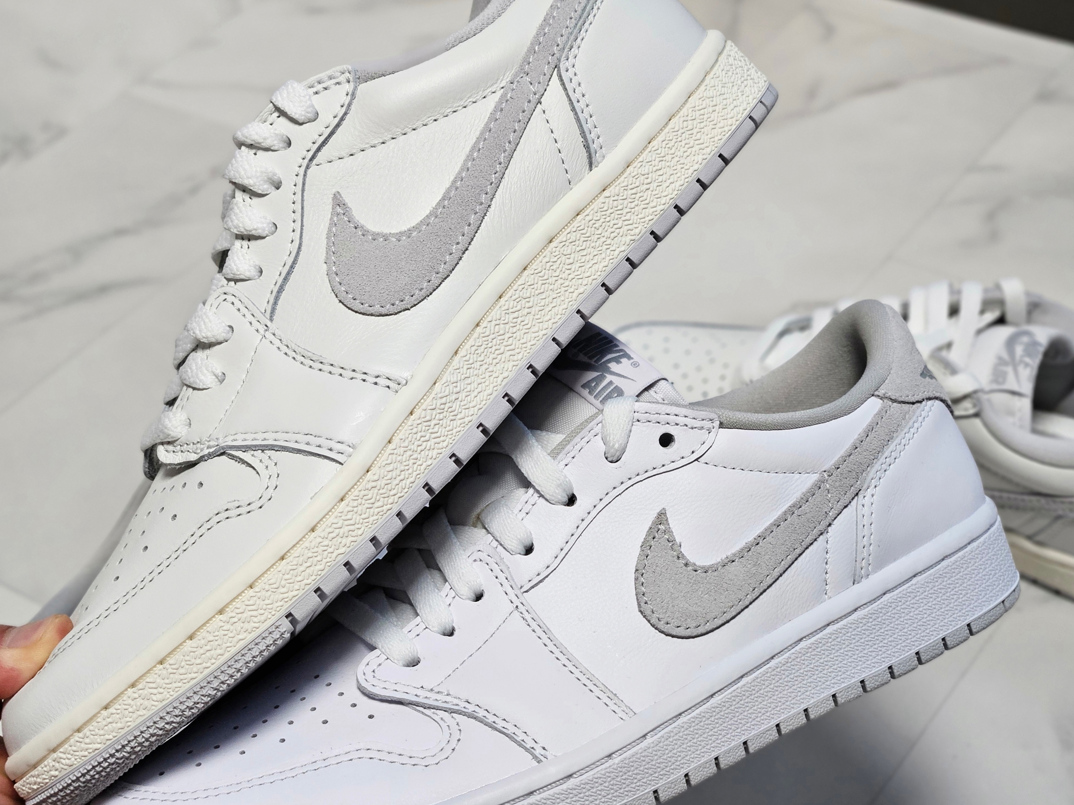Jordan 1 Low 85 Neutral Grey 착용 스타일 - 4