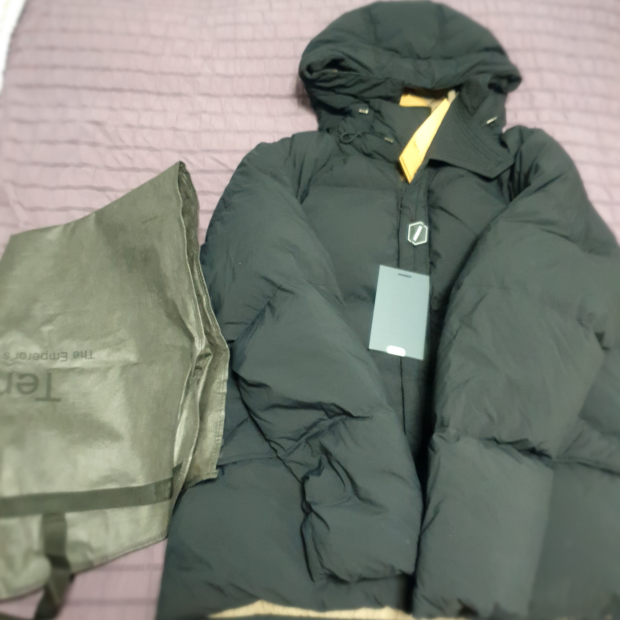 Ten C Artic Down Parka Black 착용 스타일