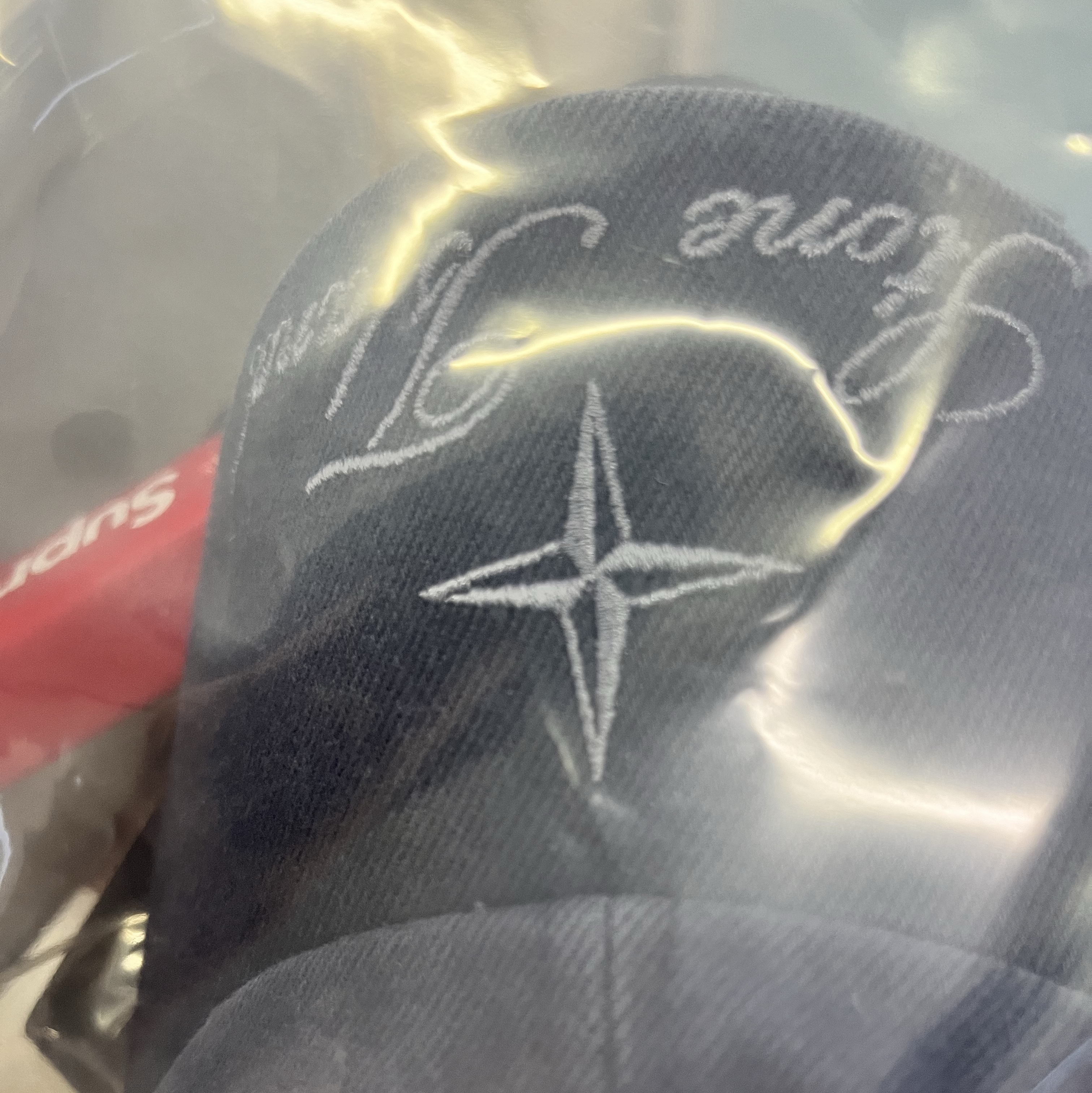 Supreme x Stone Island Denim 6-Panel Navy - 23FW 착용 스타일