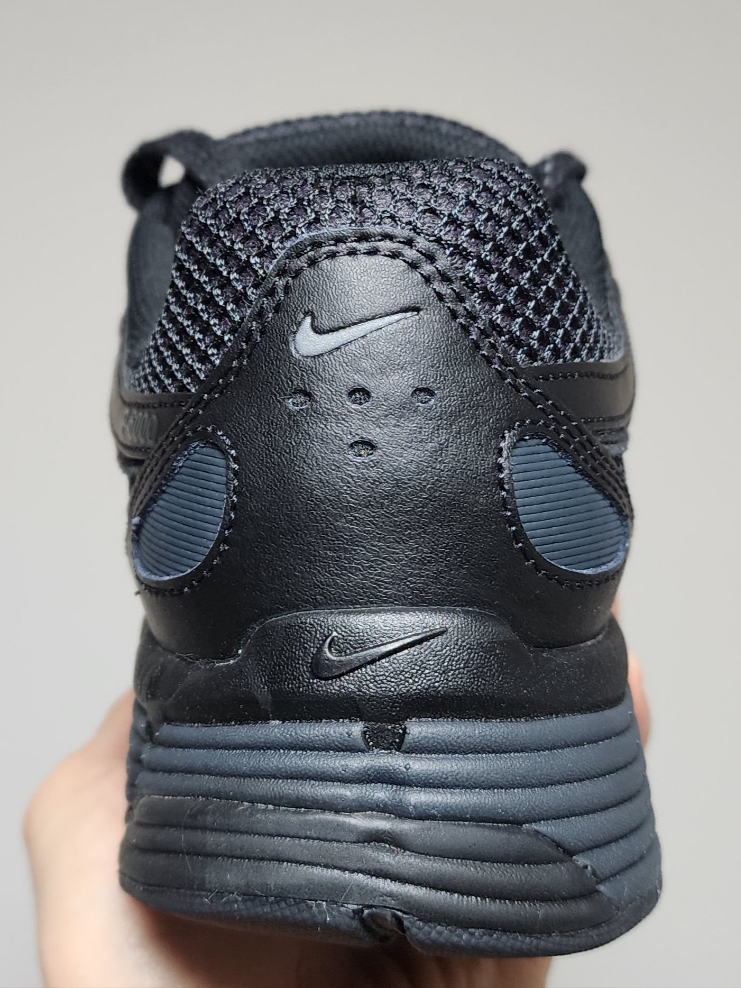 Nike P-6000 PRM Triple Black 착용 스타일