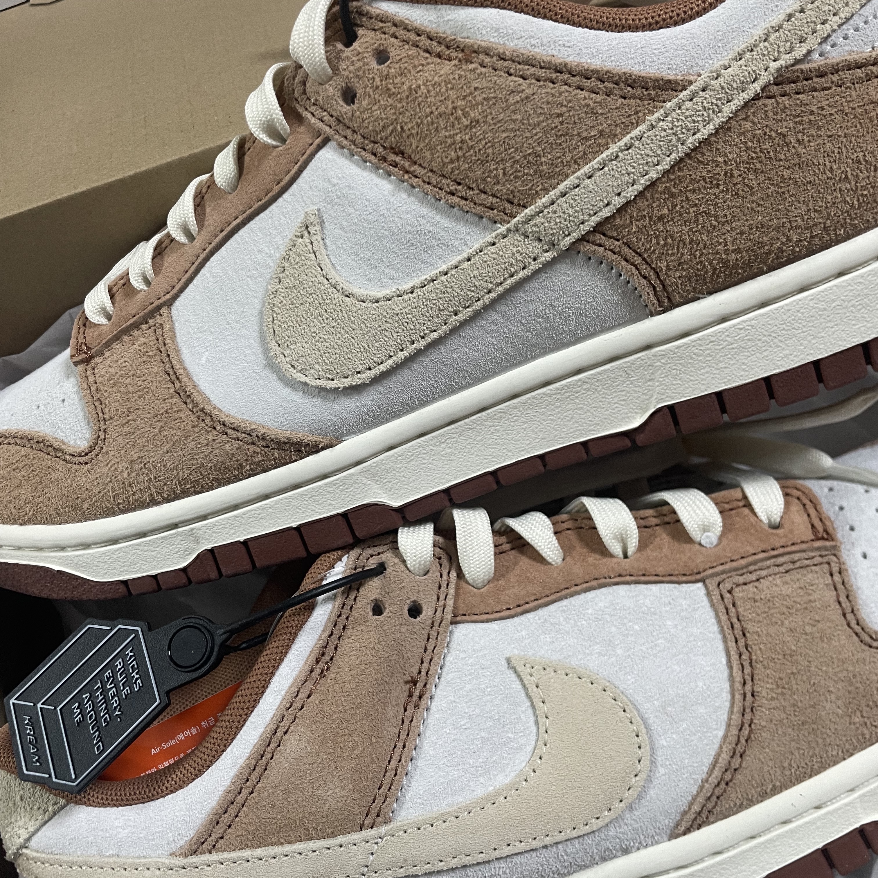 Nike Dunk Low Pro Premium Medium Curry 착용 스타일