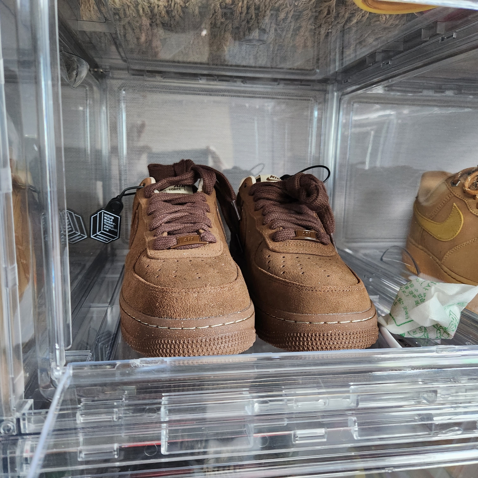 (W) Nike Air Force 1 '07 Cacao Wow 착용 스타일