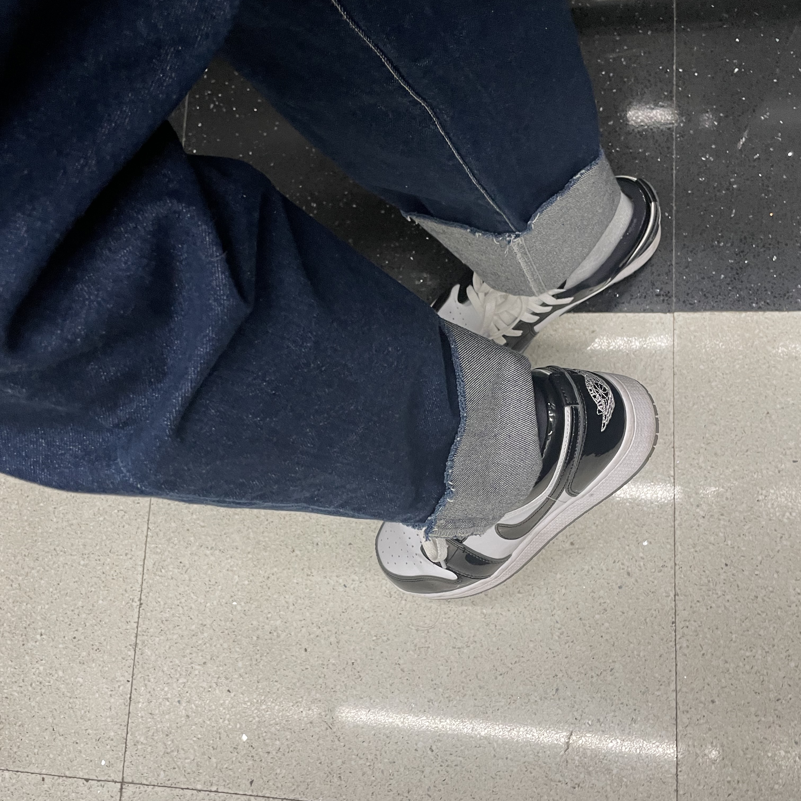 (W) Jordan 1 Low Black and White 착용 스타일