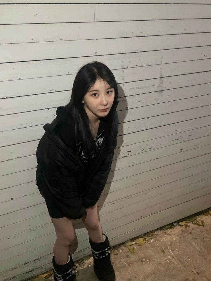 (W) Moon Boot Icon Low Nylon Boots Black 착용 스타일 - 2