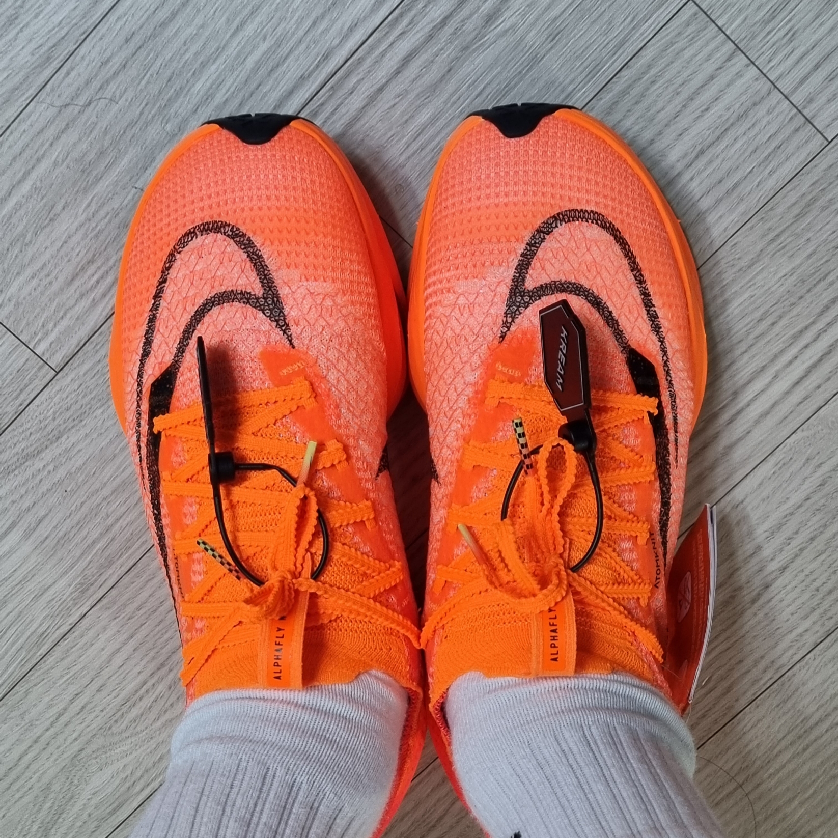 Nike Air Zoom Alphafly Next% 2 Total Orange 착용 스타일 - 1