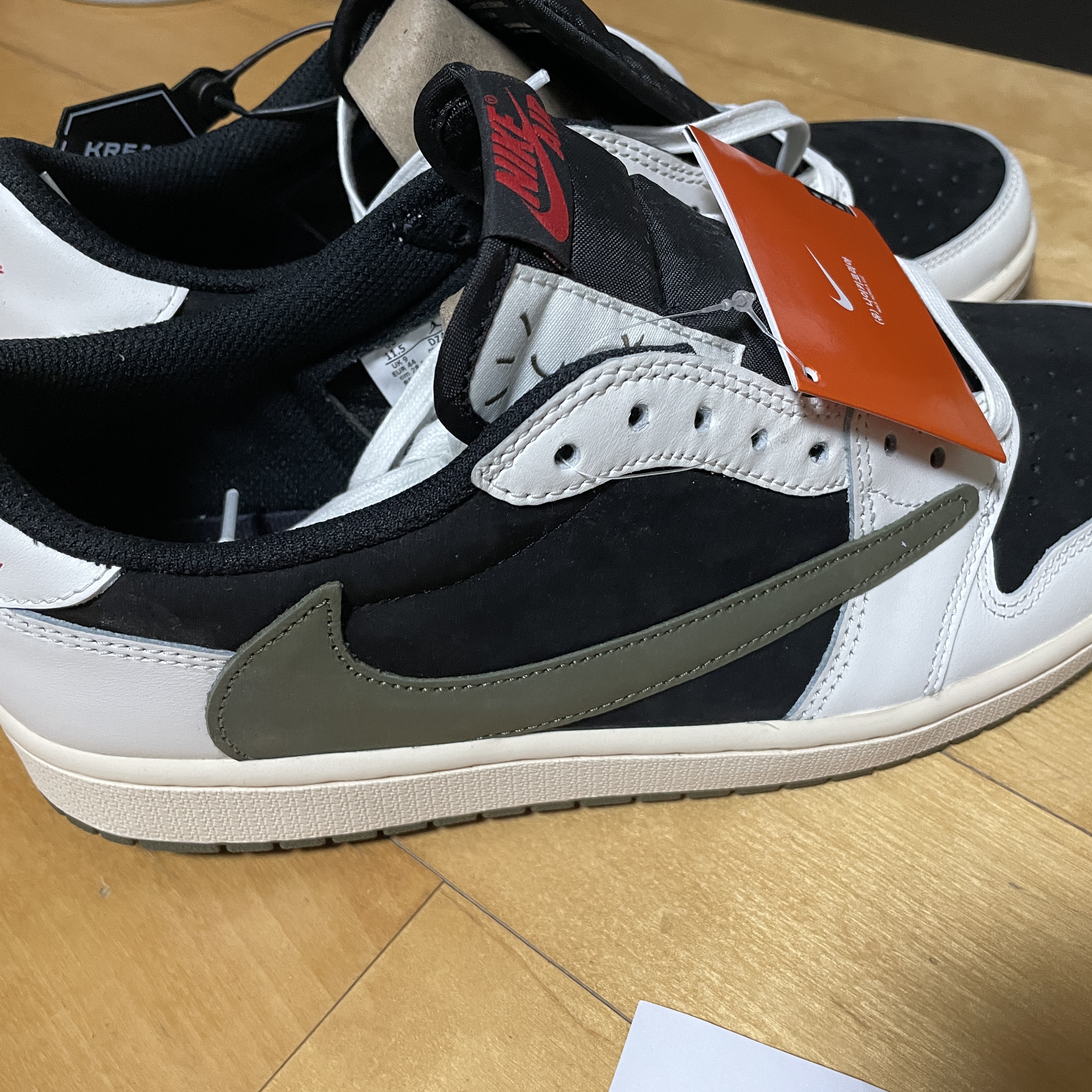 (W) Jordan 1 x Travis Scott Retro Low OG SP Medium Olive 착용 스타일